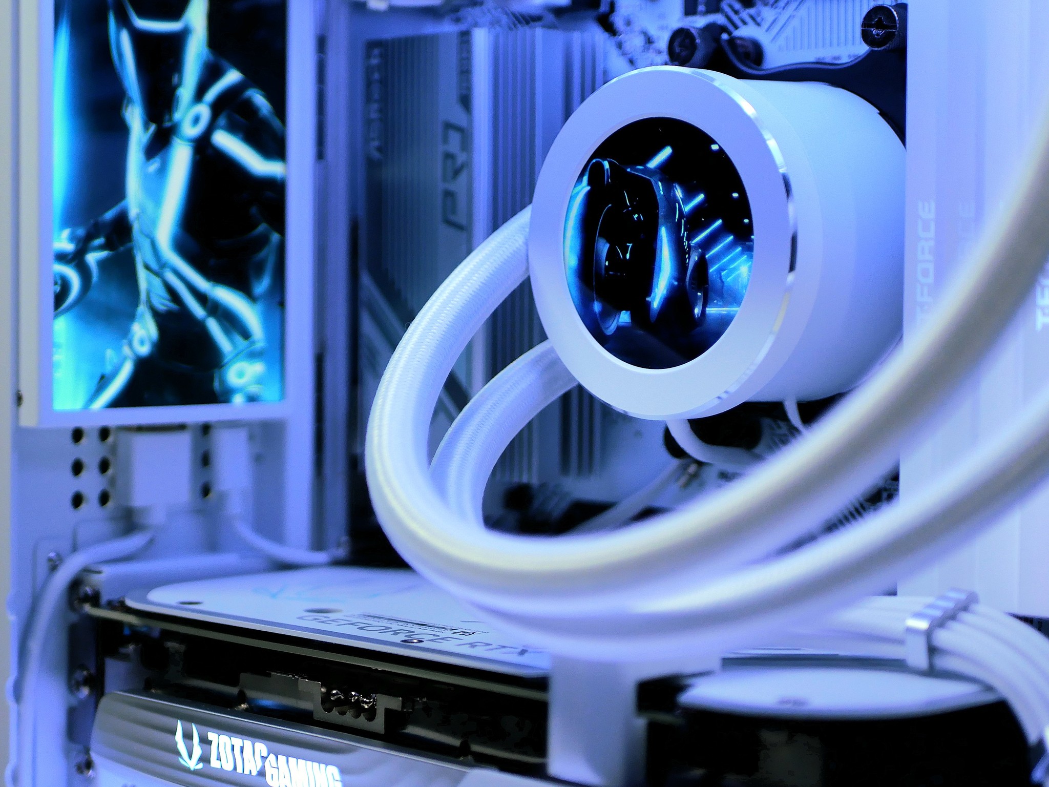🖥×🧊 Ryzen 7 5800X3D, RTX 4070, 32GB RAM, 1TB Gen 4.0 nvme