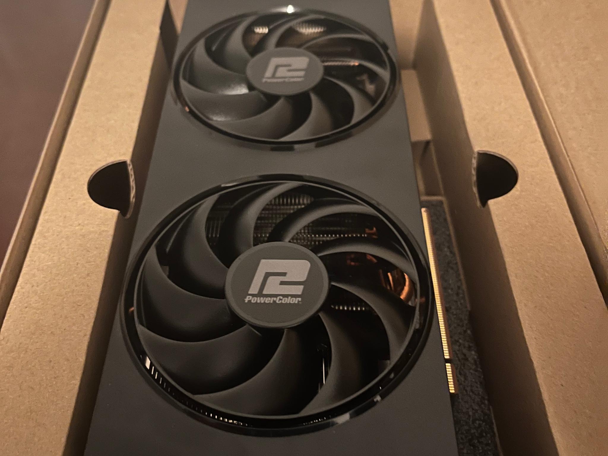 Deal on a Perfect condition 6750XT only used once to ensure it works properly