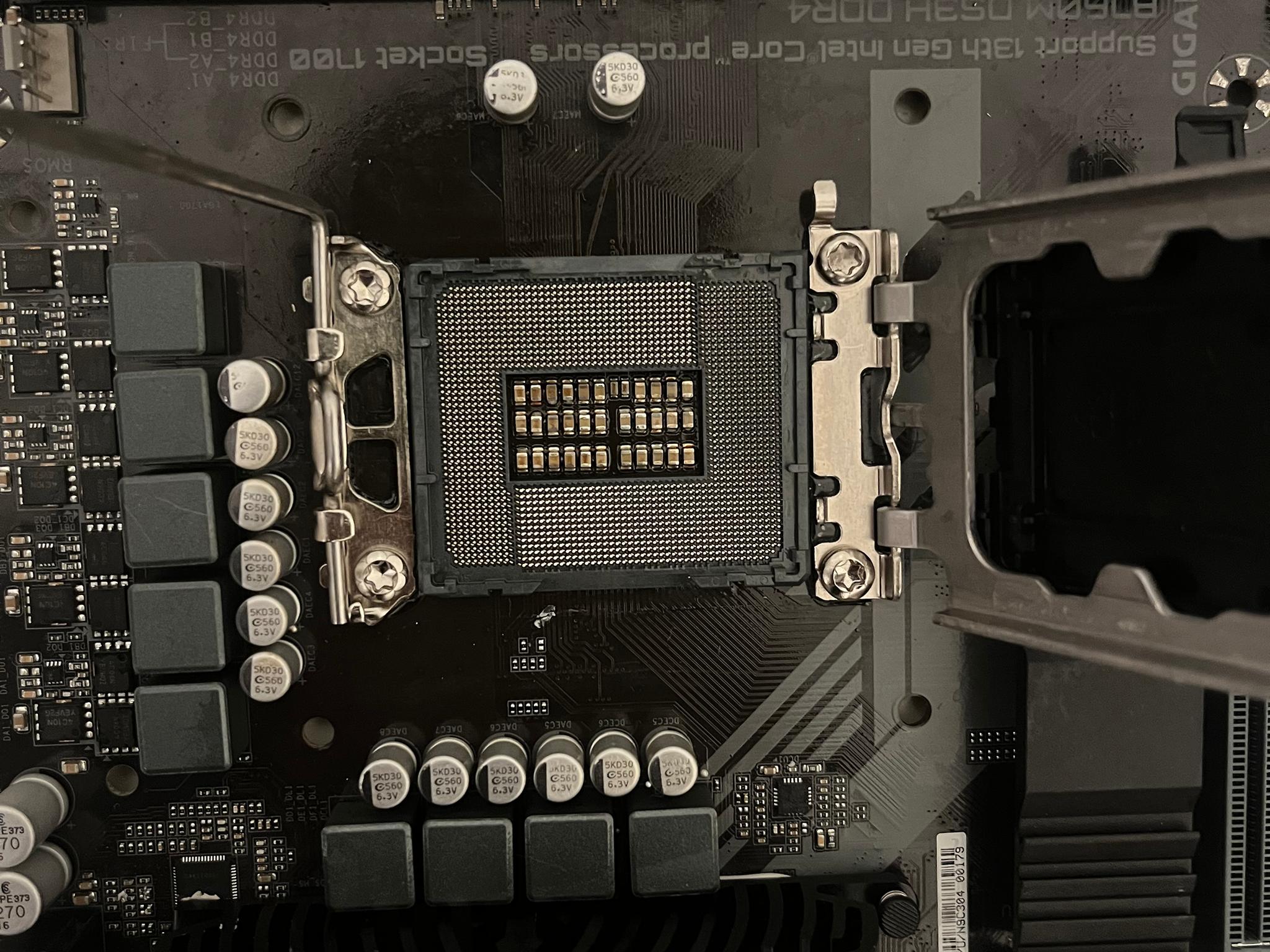 GIGABYTE B760M DS3H DDR4 (LGA 1700/ Intel/ B760/ M-ATX/ DDR4/ Dual M.2/ PCIe 4.0)