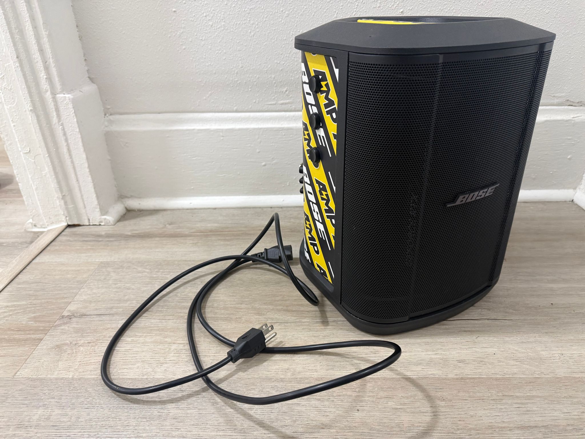 BoseS1 Pro Custom Gaming PC RTX 5070 Ryzen 9 7900 64GB RAM 4TB SSD AMP Kai Cenat