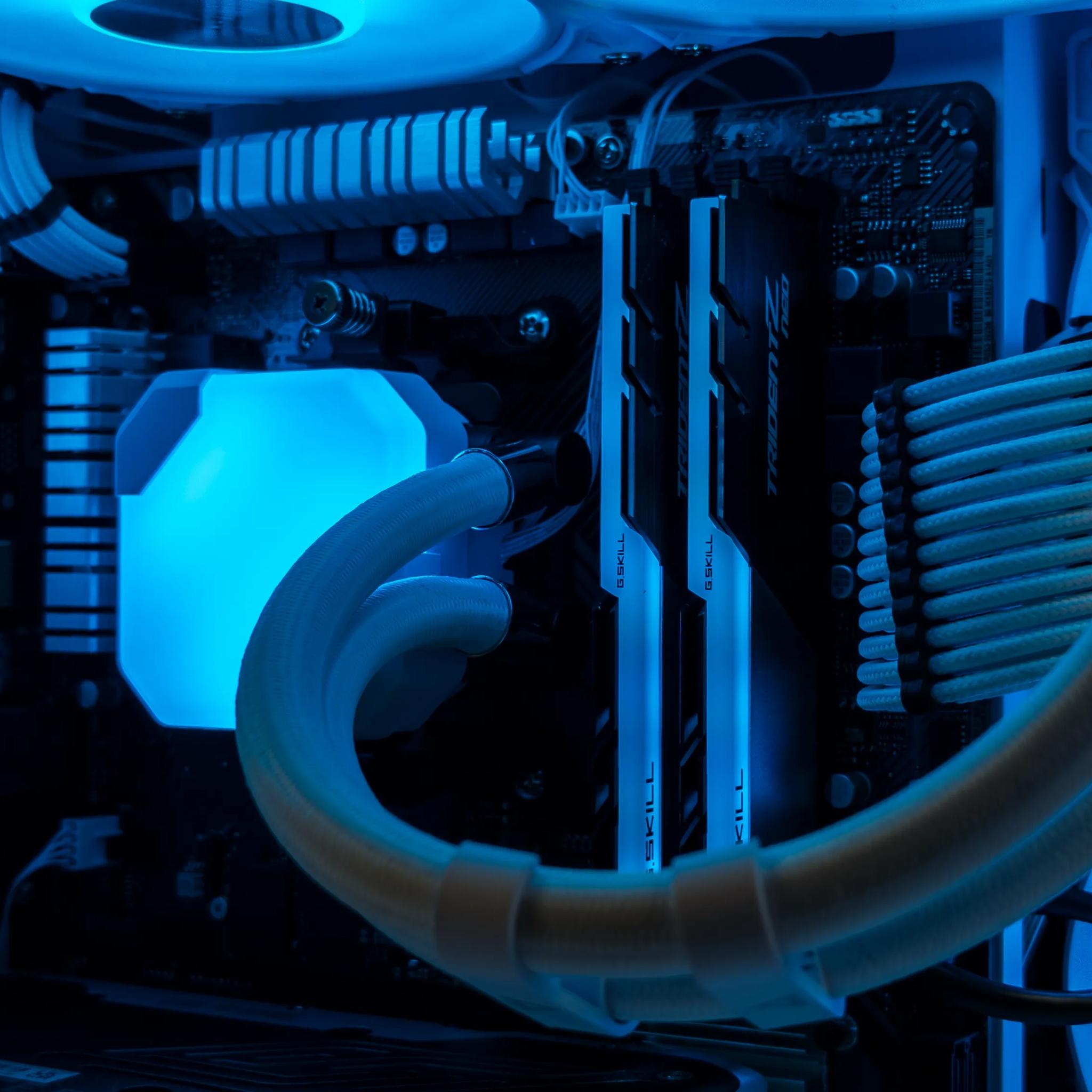 🤍🖤 RTX 4070 / Ryzen 7 5800X / 32GB Gaming PC 🖤🤍