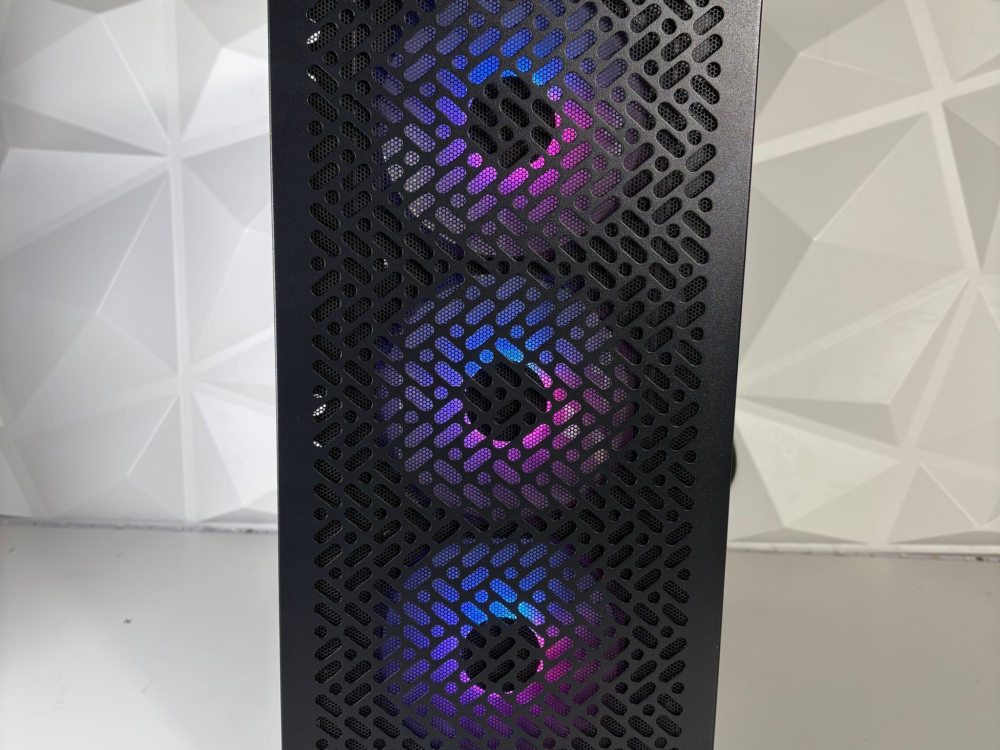 Glacier Peak (V2) - Intel Core i5 9400F, GTX 1660 Ti, 16GB DDR4, 512GB SSD