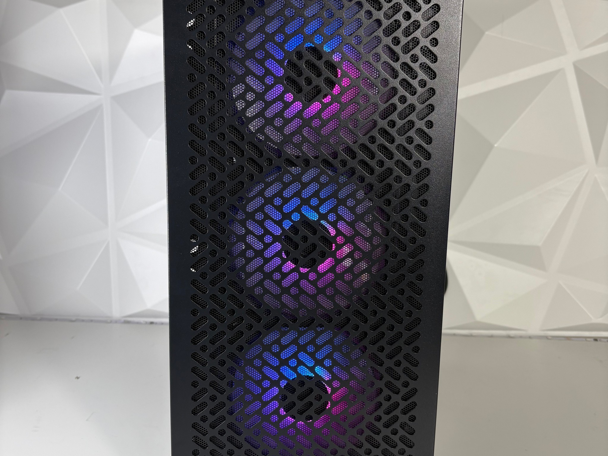 Glacier Peak (V2) - Intel Core i5 9400F, GTX 1660 Ti, 16GB DDR4, 512GB SSD