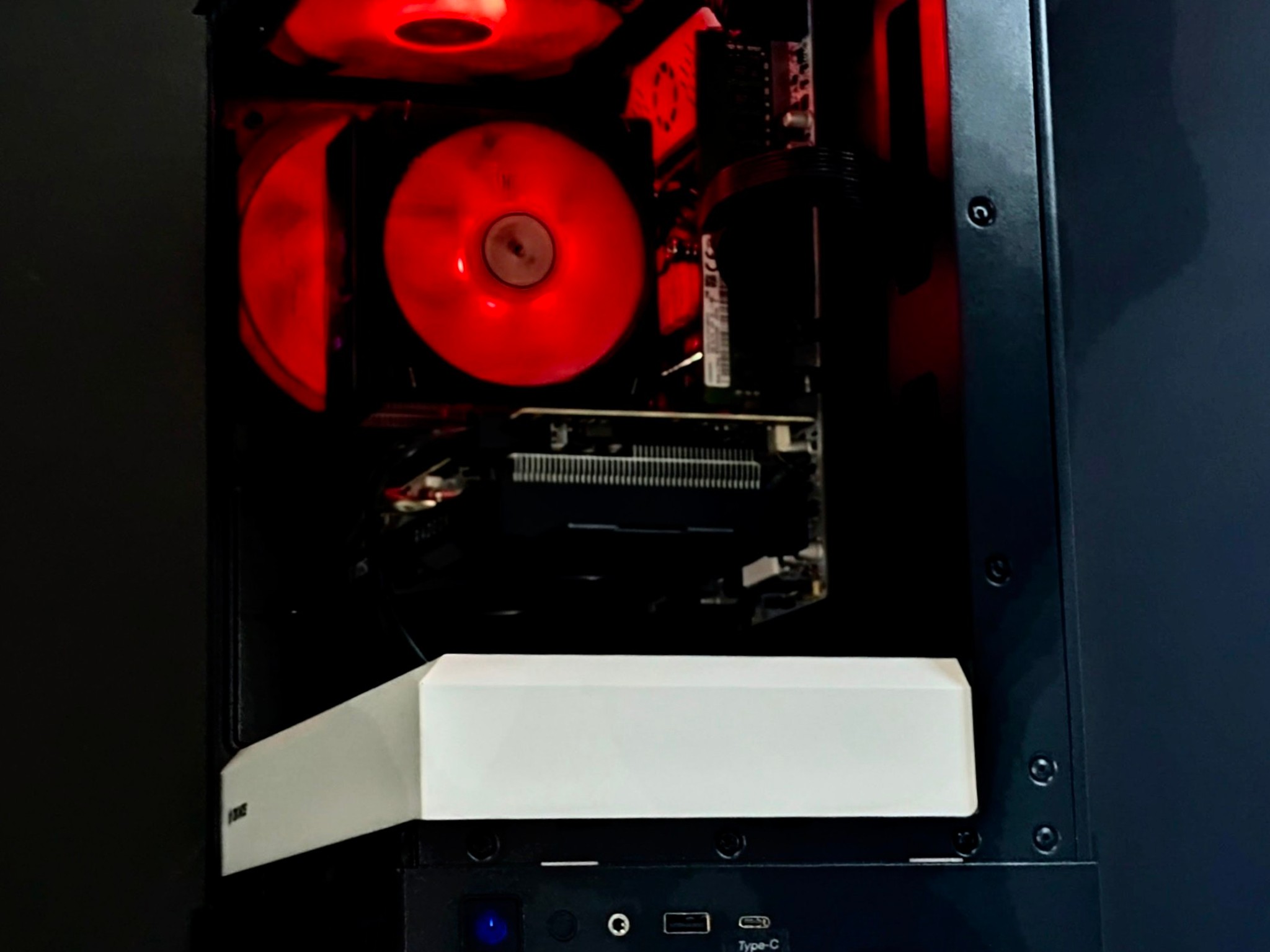 シャチ  ⚫⚪1080p👑⚫⚪RX 5700XT⚫⚪16GB DDR4⚫⚪Intel (8-cores/16-threads)⚫⚪1TB SSD/HDD⚫⚪Windows 11⚫⚪ Wi-Fi