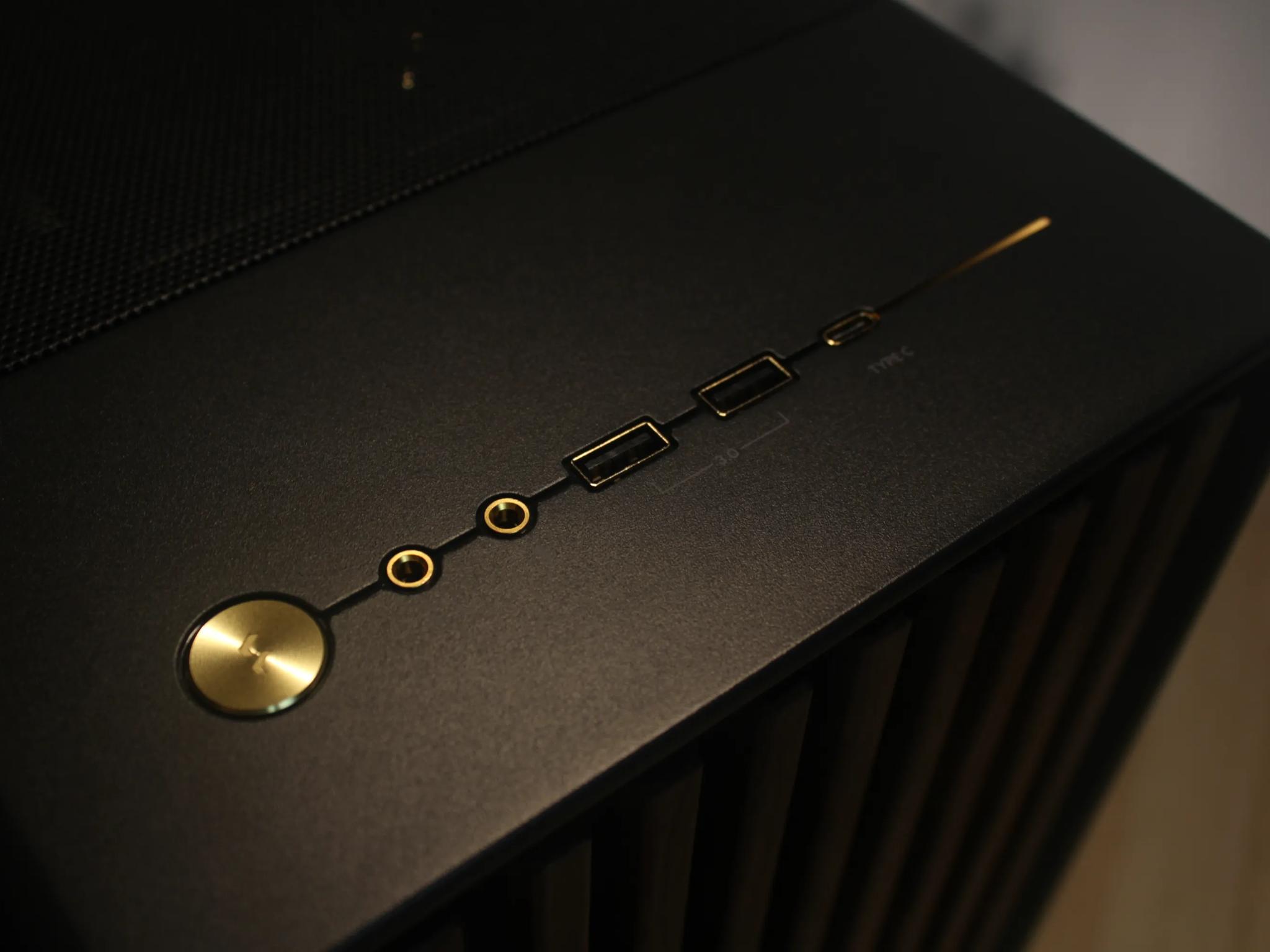 SALE! 7900 XTX 24gb | 9700X | 4K Gaming Rig | “Walnut Ember”