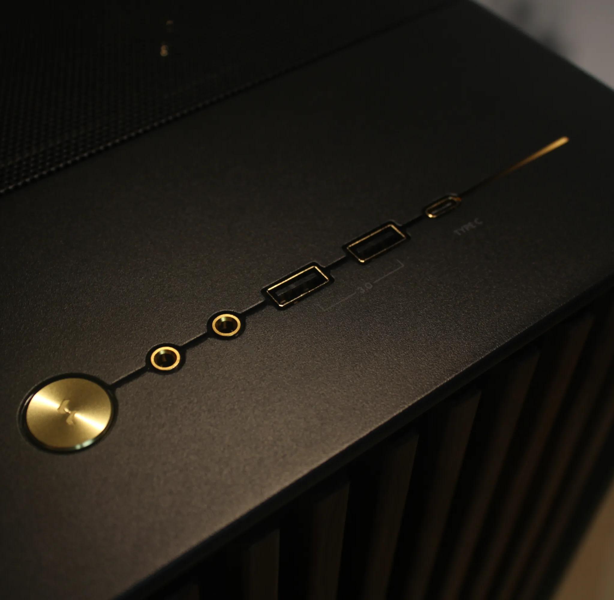 SALE! 7900 XTX 24gb | 9700X | 4K Gaming Rig | “Walnut Ember”