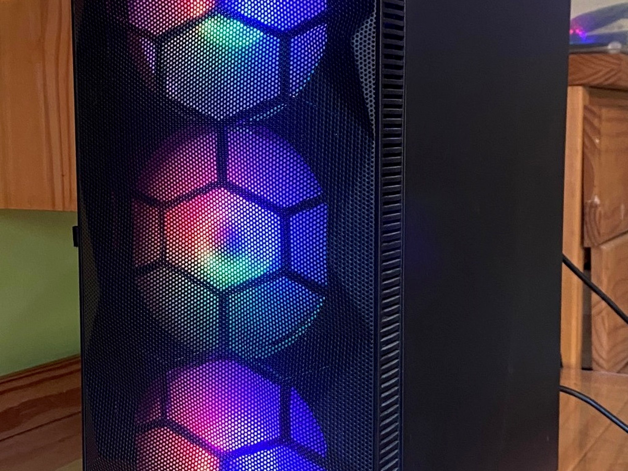 Custom-Built Gaming PC, 16GB RAM, 1 TB Storage, 6-core AMD Ryzen-5 7600X CPU, 16 GB VRAM