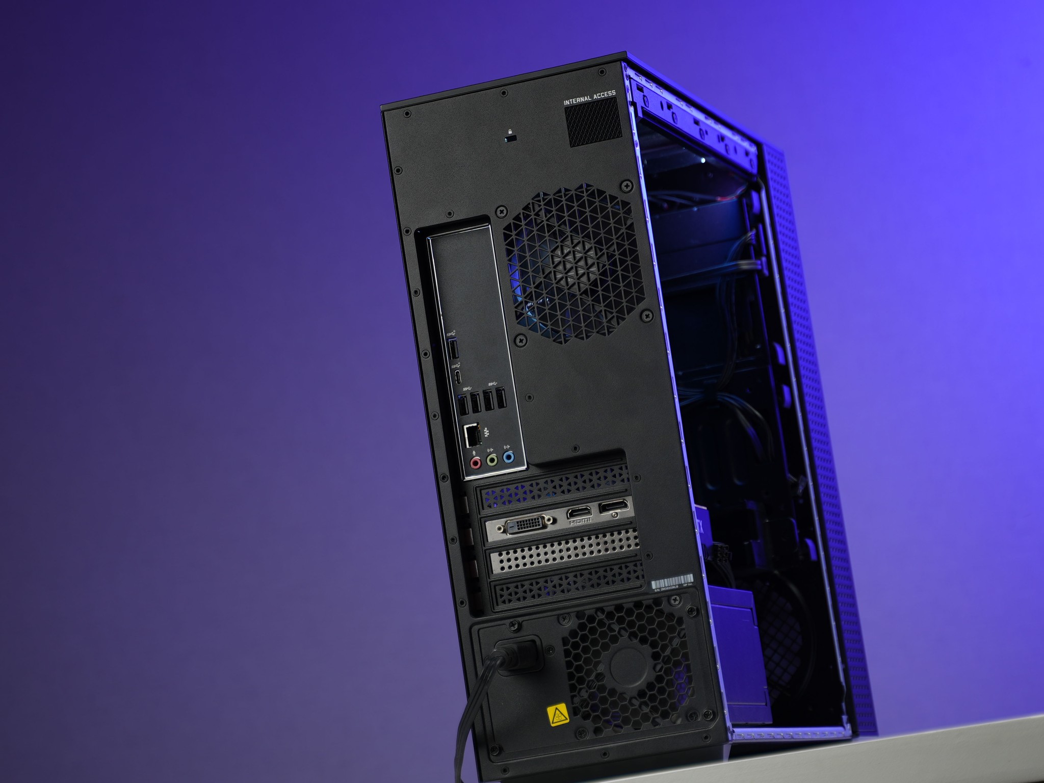 \ LF-01 / GTX 1660 Super Ryzen 5 3600 16GB 1.3TB Windows 11 Gaming PC Powerhouse