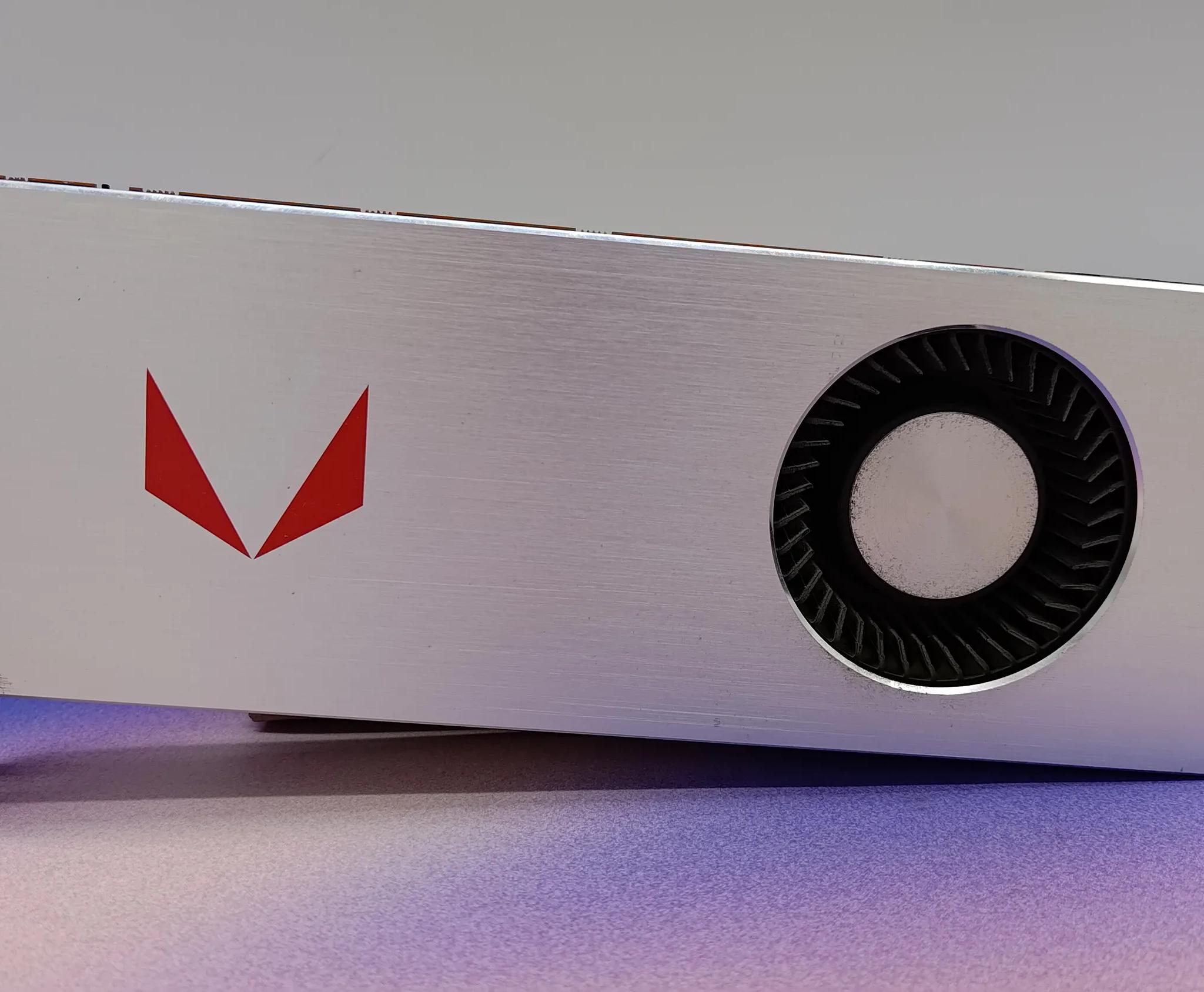 XFX RX Vega 64 Silver Edition