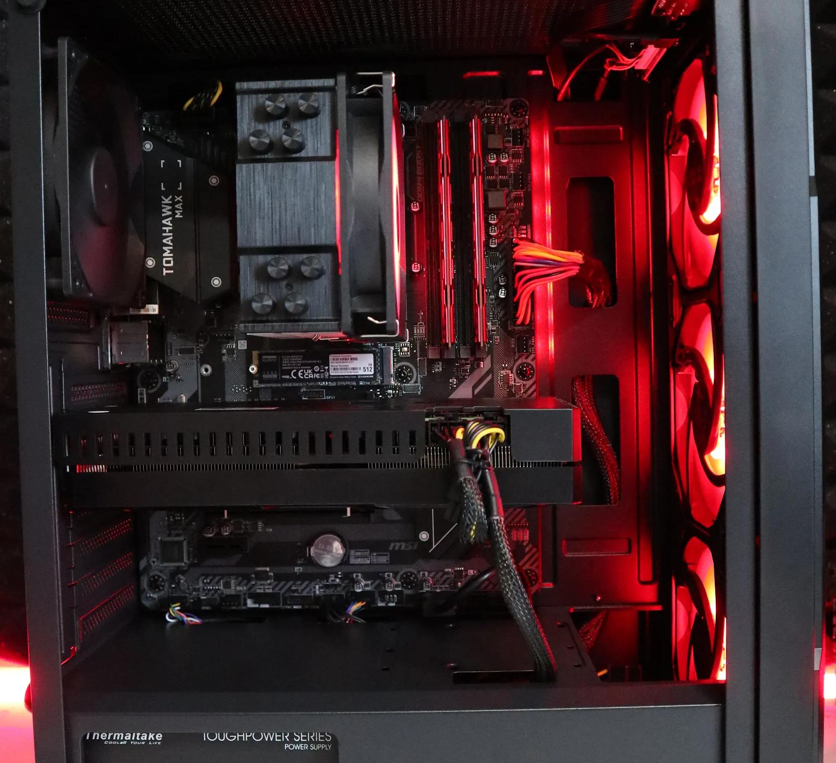 Type S | Ryzen 7 1700 / RX 5700 XT 8GB Gaming PC