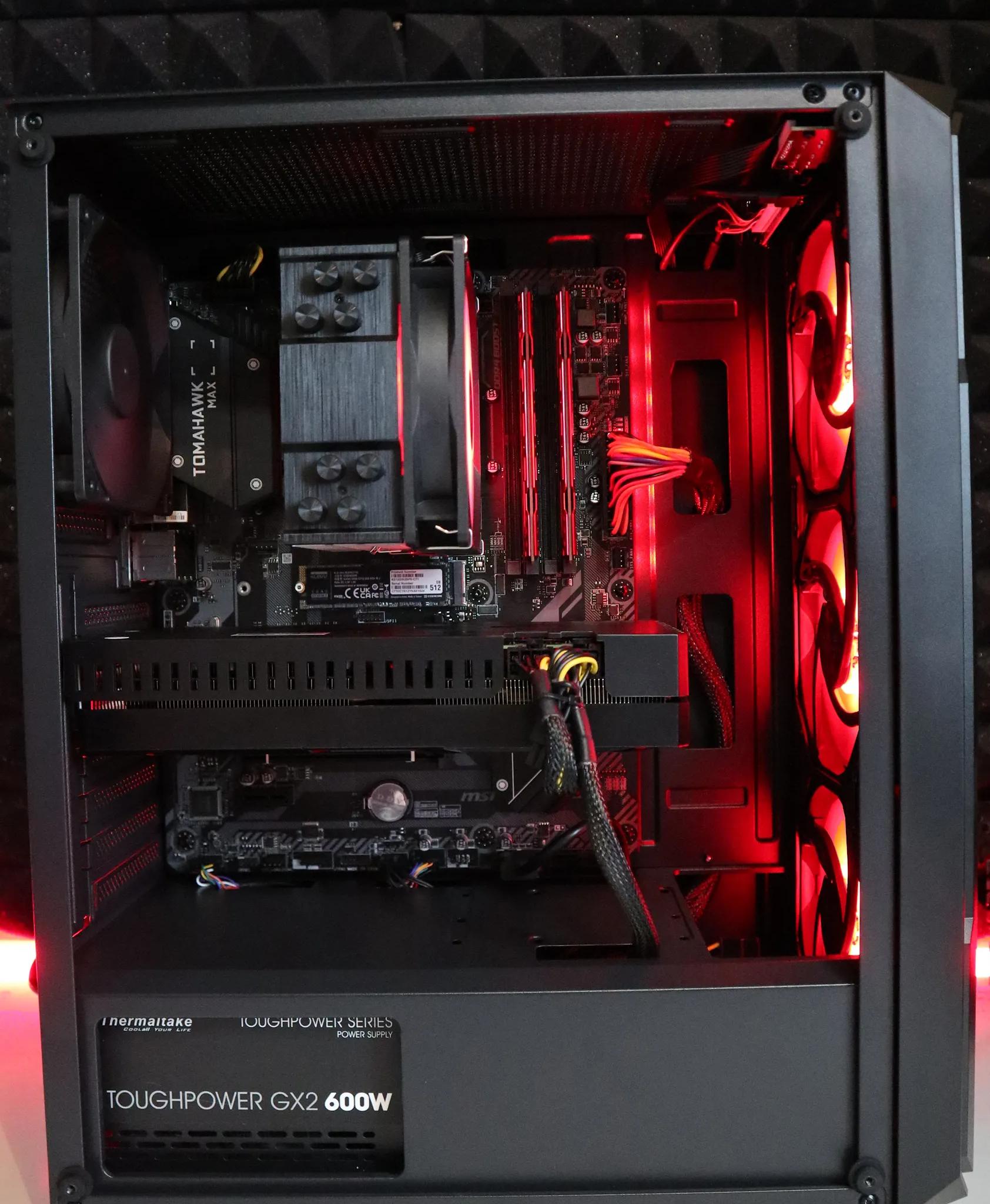Type S | Ryzen 7 1700 / RX 5700 XT 8GB Gaming PC