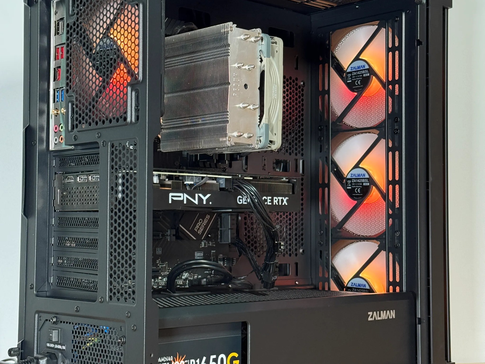 RTX 4070 Ryzen 7700x Gaming PC