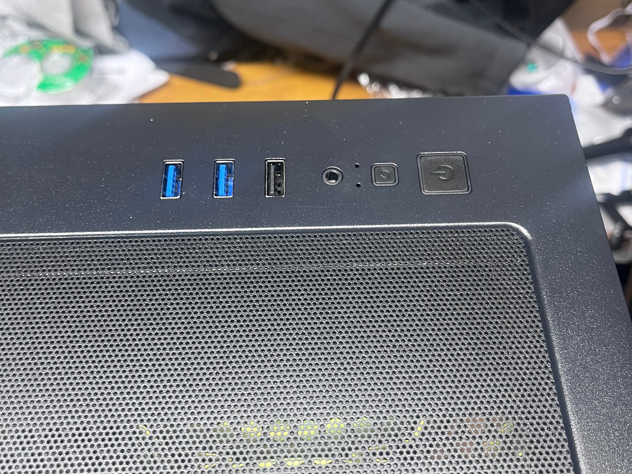 RX 7600 | Ryzen 5 5500 | 16GBs RAM | 1.5GB SSD | Gaming PC