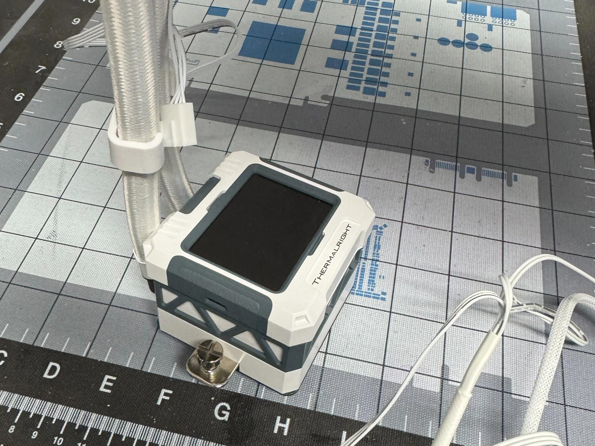 Used Like New Thermalright Frozen Warframe 360 AIO