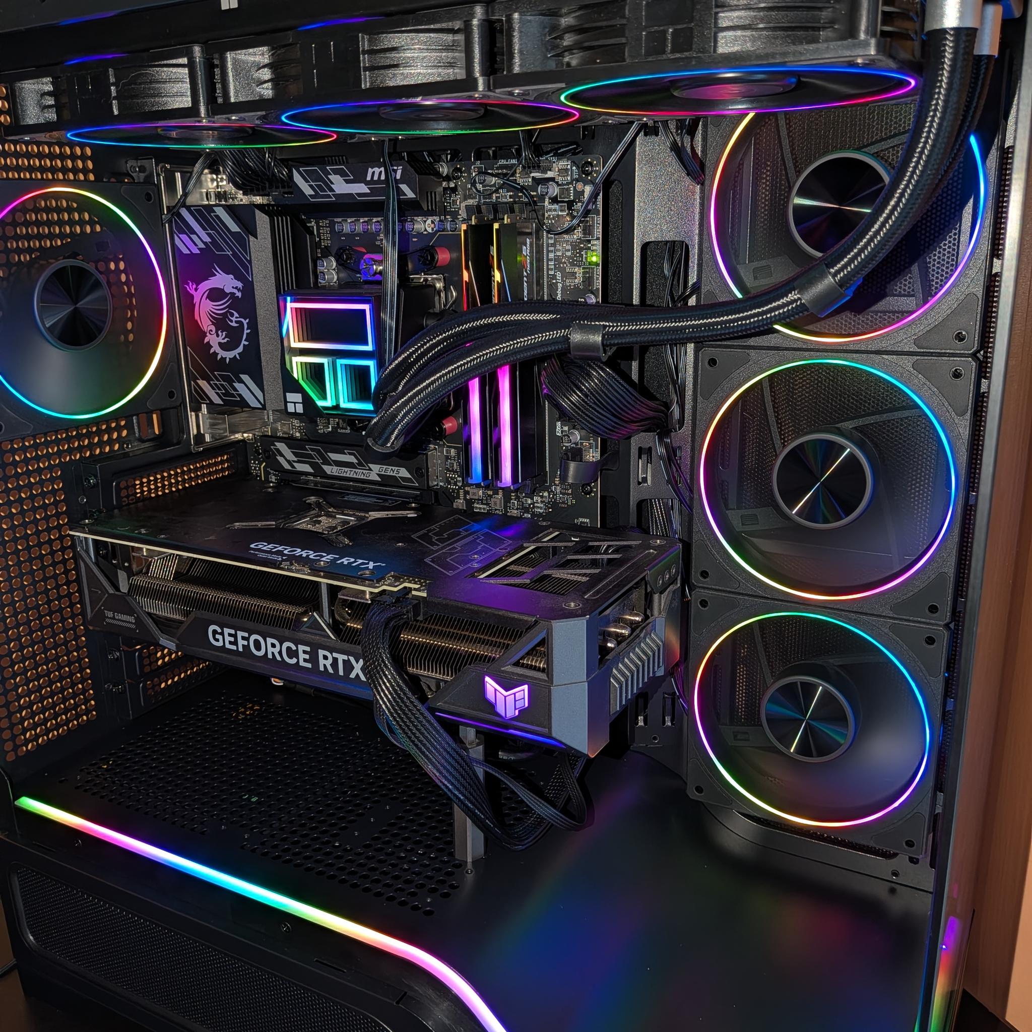 7600X3D | RTX 4070 Ti | 32GB | 2 TB | 1000W GOLD