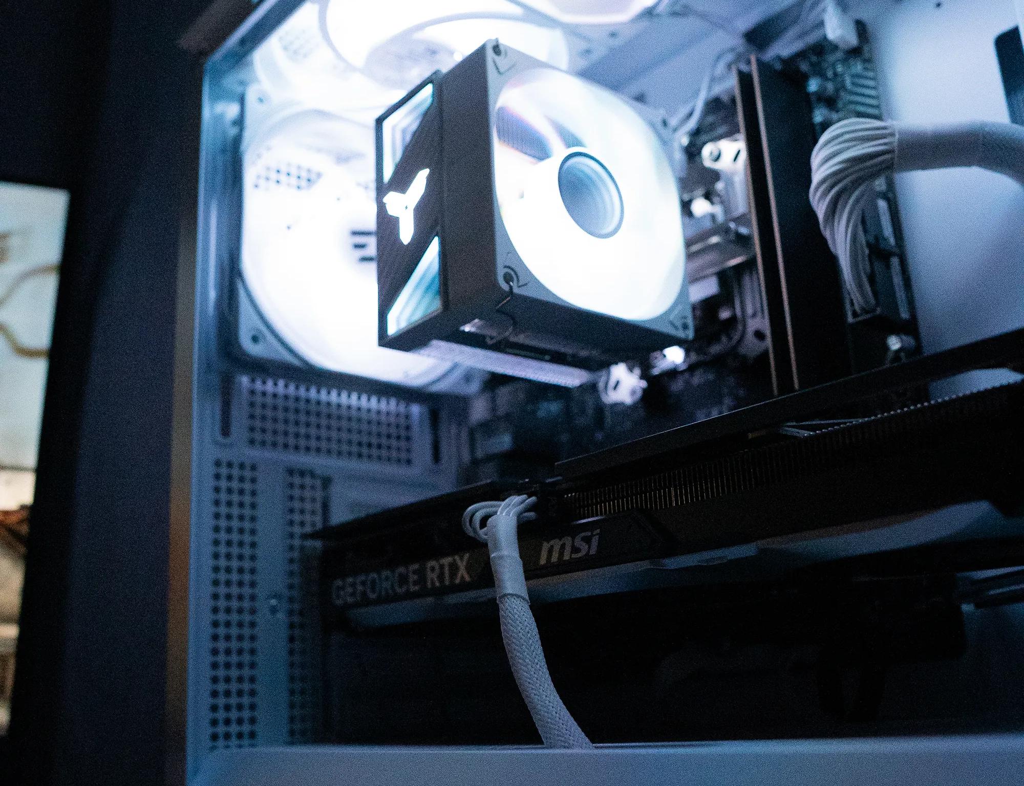 🌨🌨 | MSI RTX 4060Ti | RYZEN 5 7500F | 32GB DDR5 RAM | 1TB | Arctic Snow