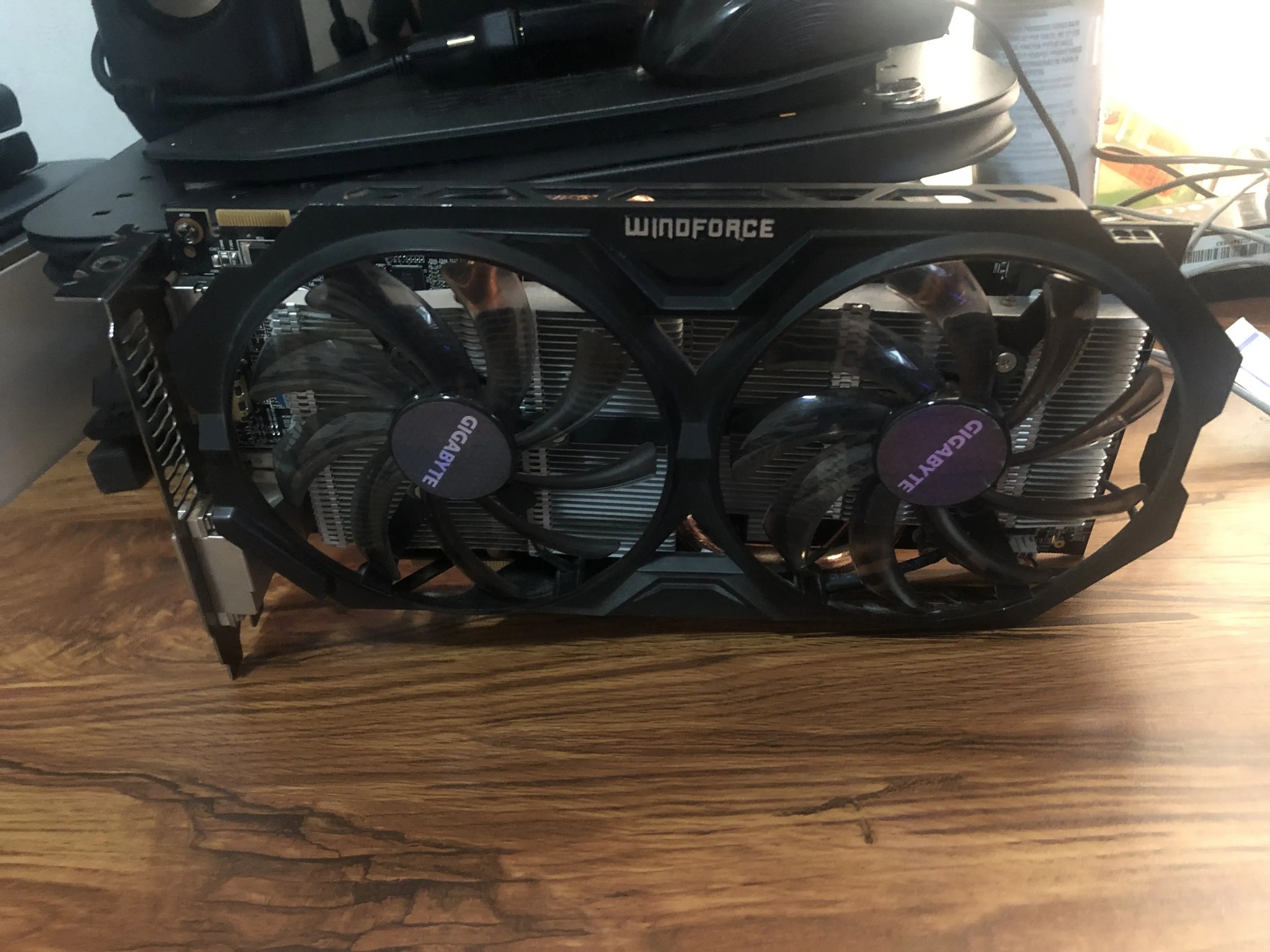 Gigabyte R9 270 Windforce