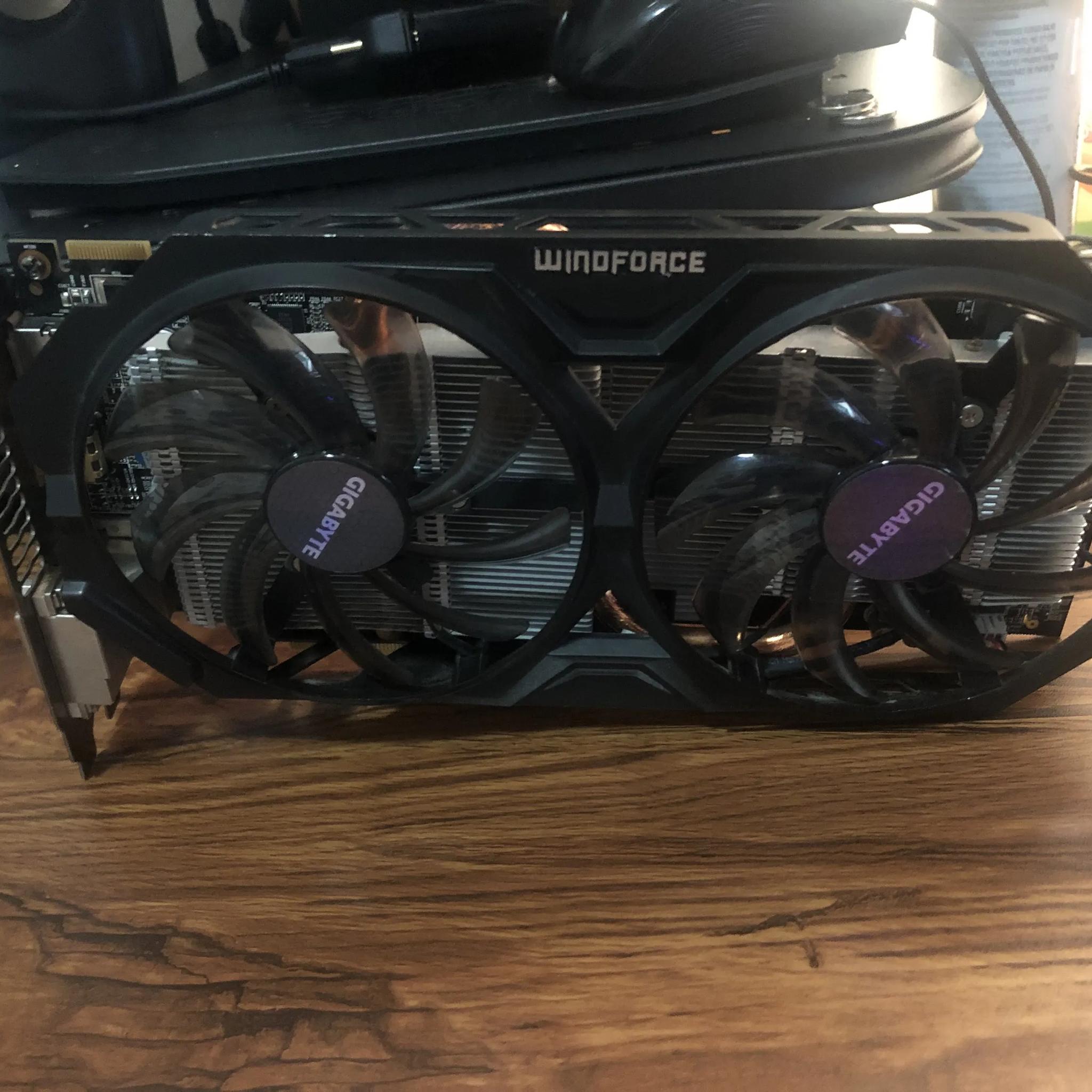 Gigabyte R9 270 Windforce