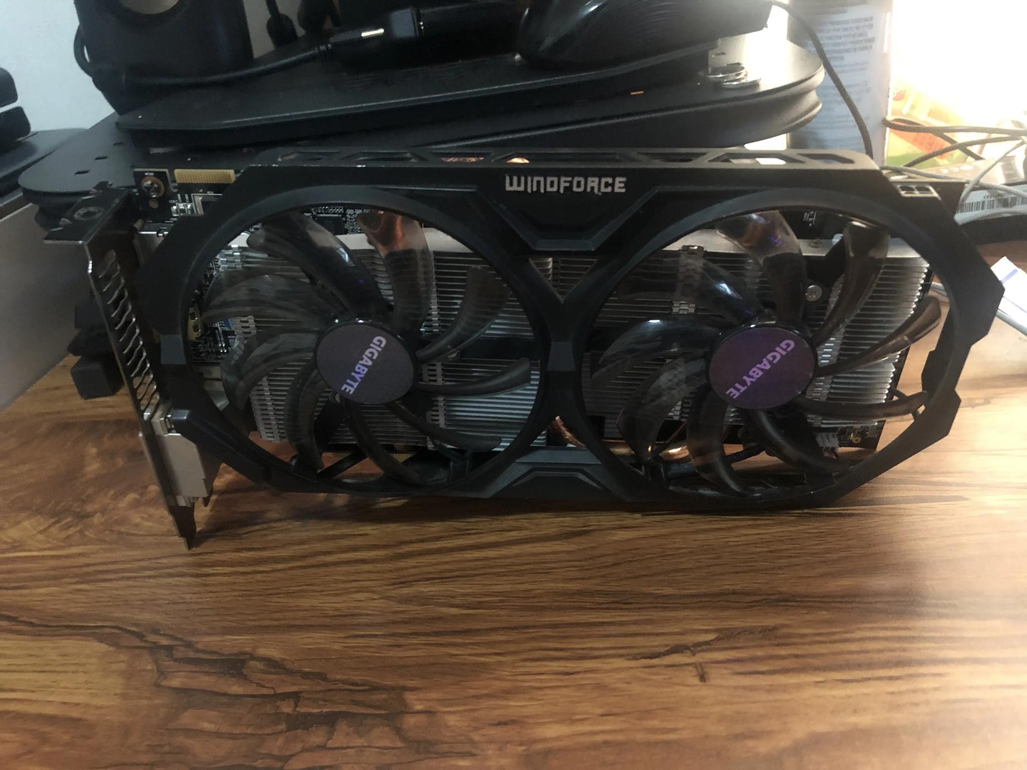 Gigabyte R9 270 Windforce