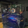 Budget Minimalist | 80 FPS Fortnite| i5-4590, 16GB RAM, 300GB SSD, AMD R9 390 8GB, Win10