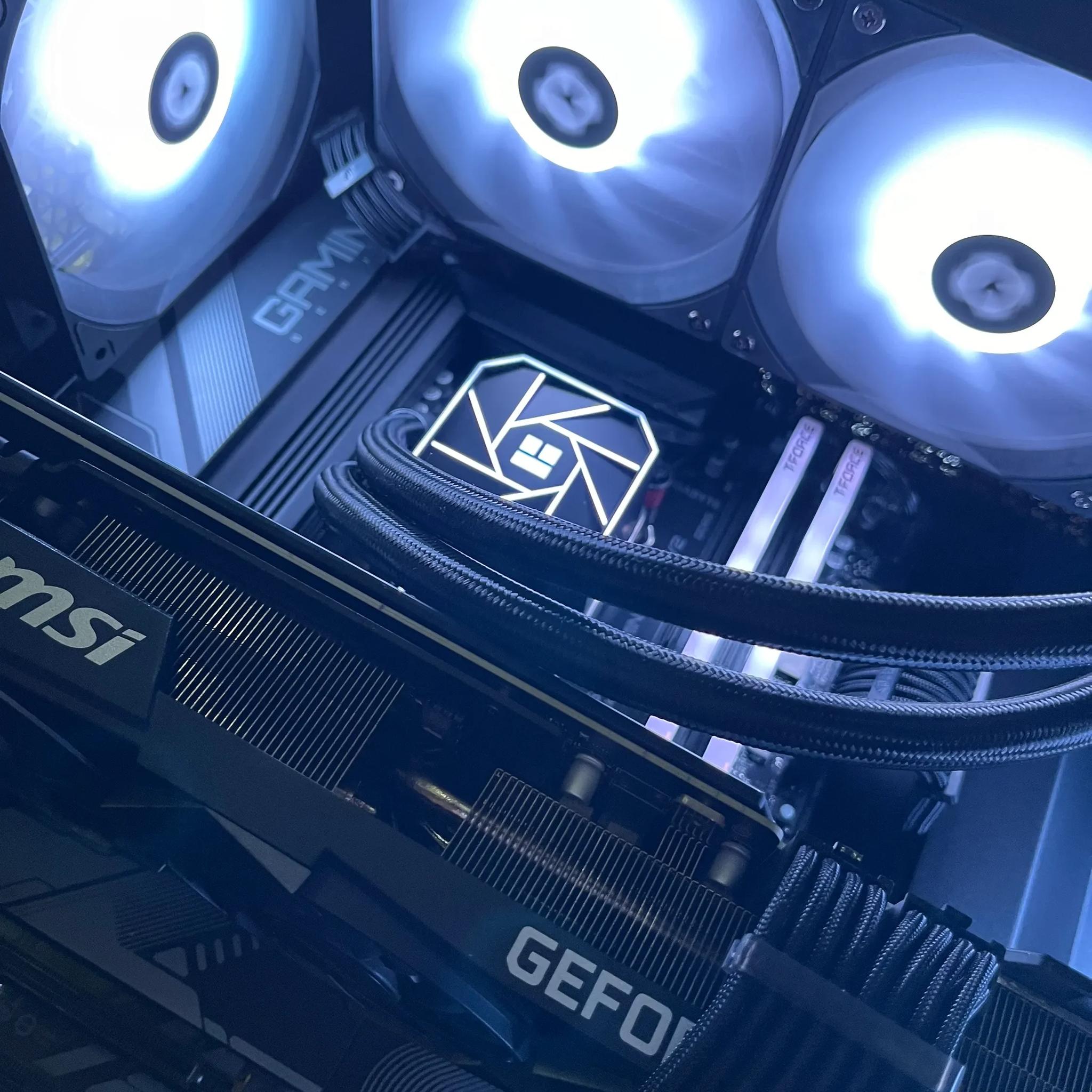 Carbon - 3080 / R7 7700X / 32GB DDR5 / 1TB Gen 4 NVMe Custom Gaming PC