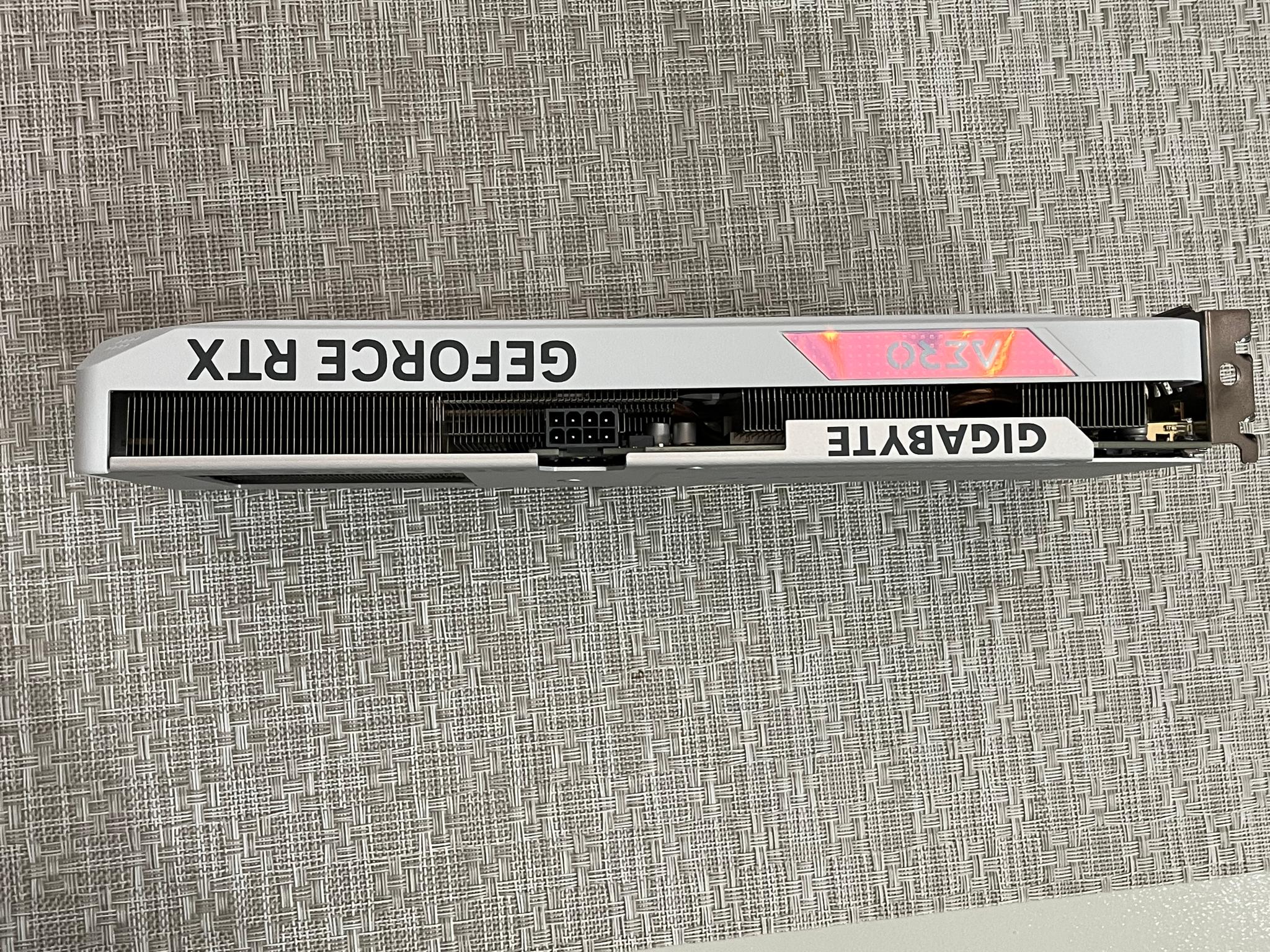 GIGABYTE AERO OC GeForce RTX 4060 - Image 4