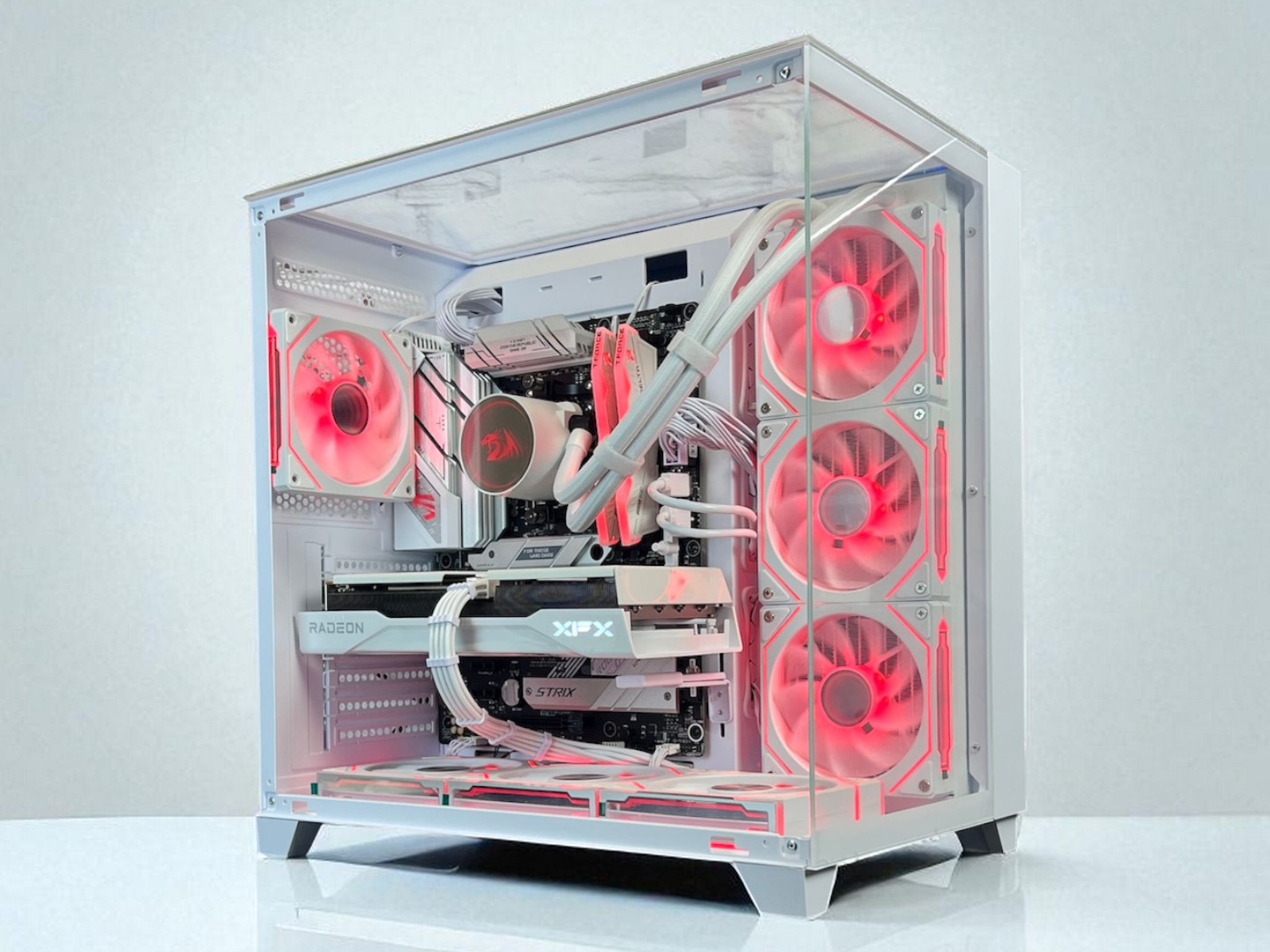 Liquid Cooled AMD RX 9060 XT 16GB Ryzen 5 8400F 16GB DDR5 1 TB M.2