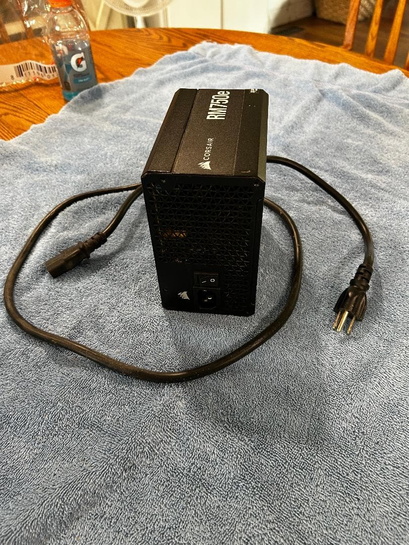 Corsair RM750e (2023)