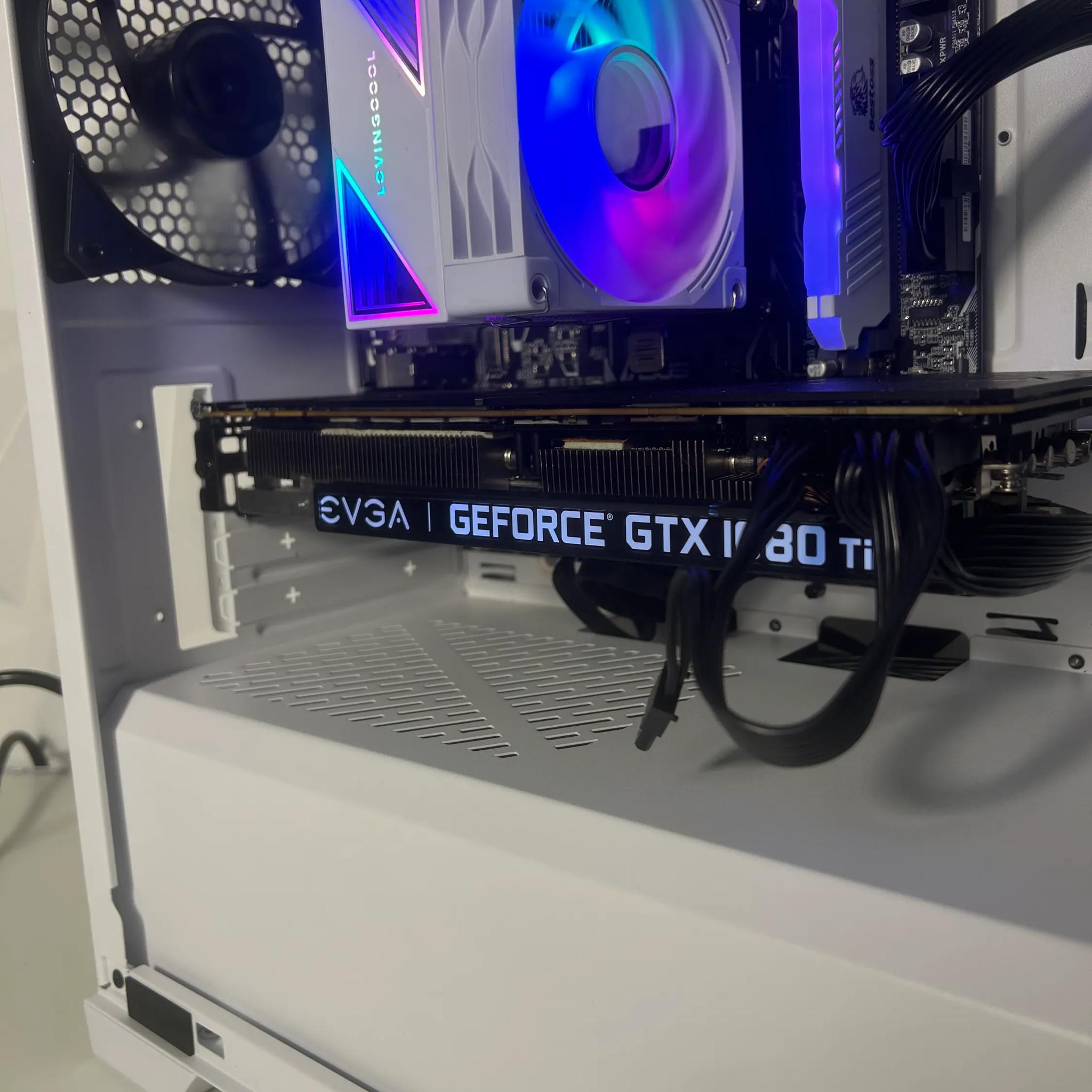 🧊🥶EXT PC - Ryzen 5 2600, GTX 1080 Ti, 16GB, 1TB SSD🥶🧊