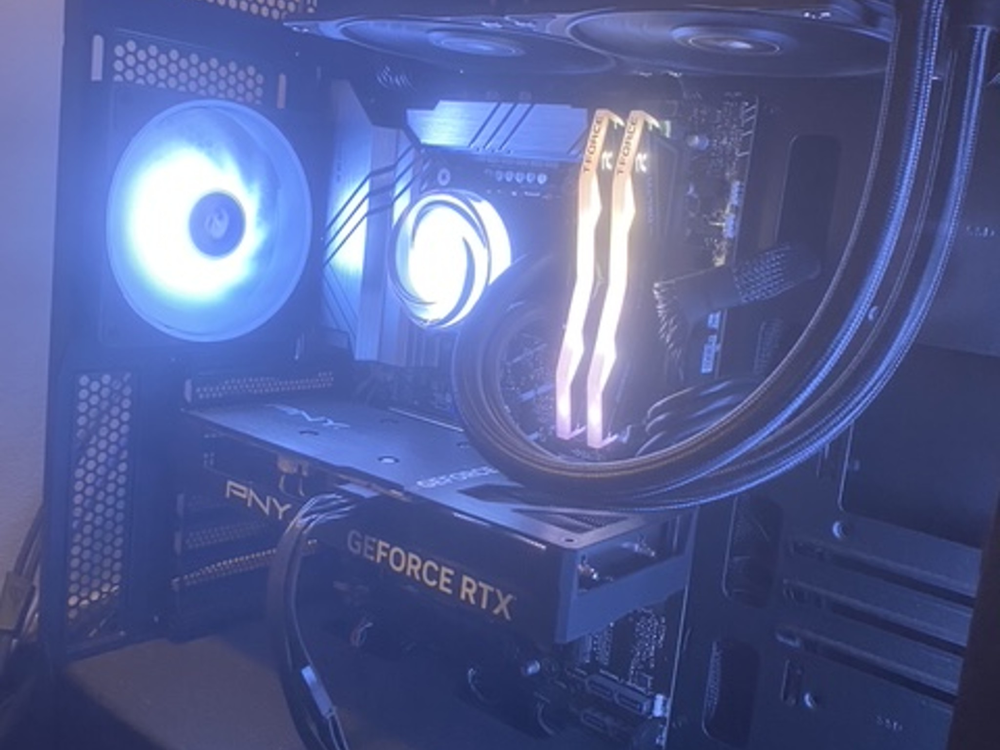Intel Core 14th Gen Pro Gaming PC (iBUYPOWER)