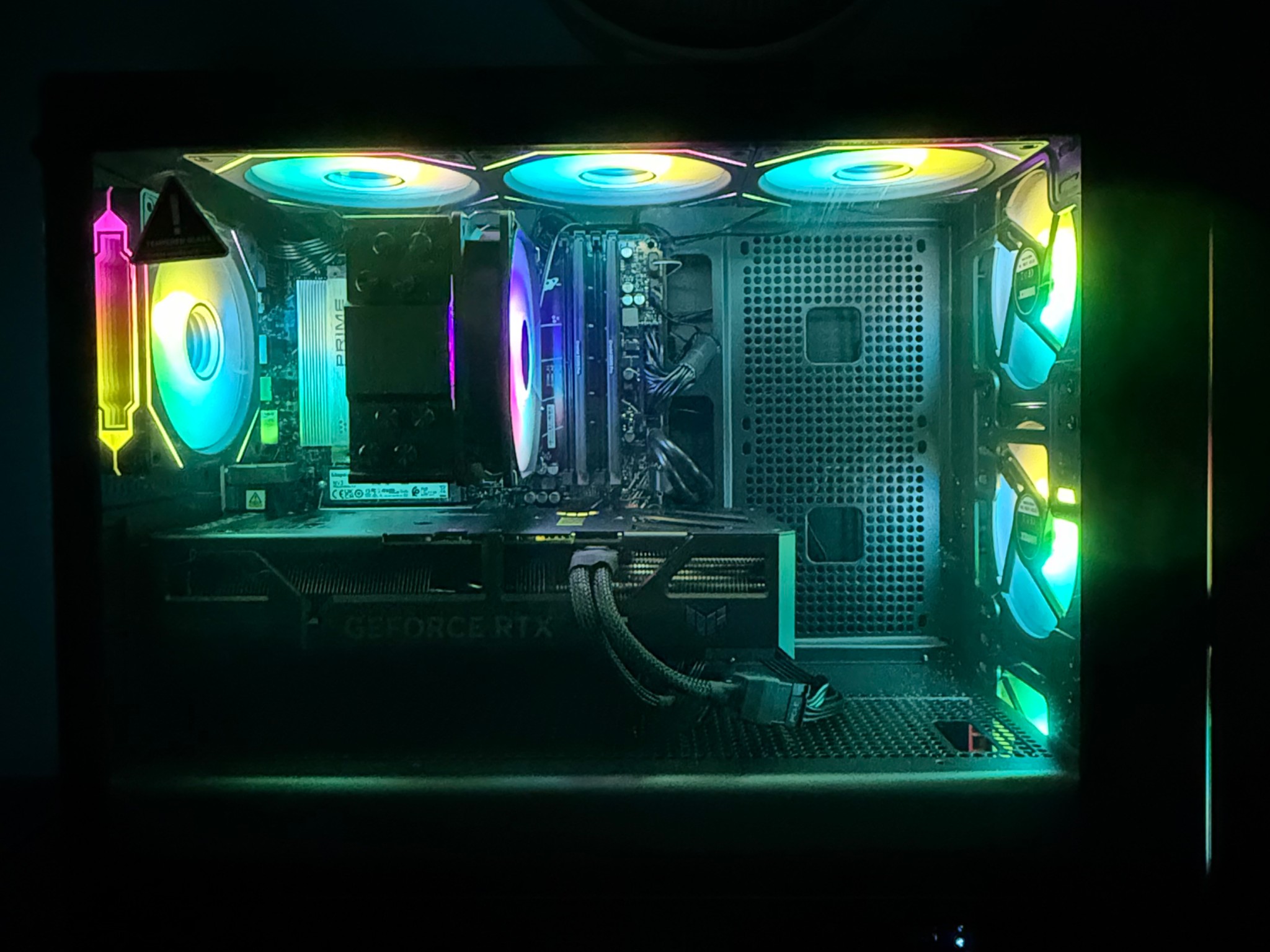 Walnut Wood Gaming PC - Geforce RTX 5060 Ti - Ryzen 5 7600X - 32GB DDR5 - 1TB Nvme - Windows 11 Pro