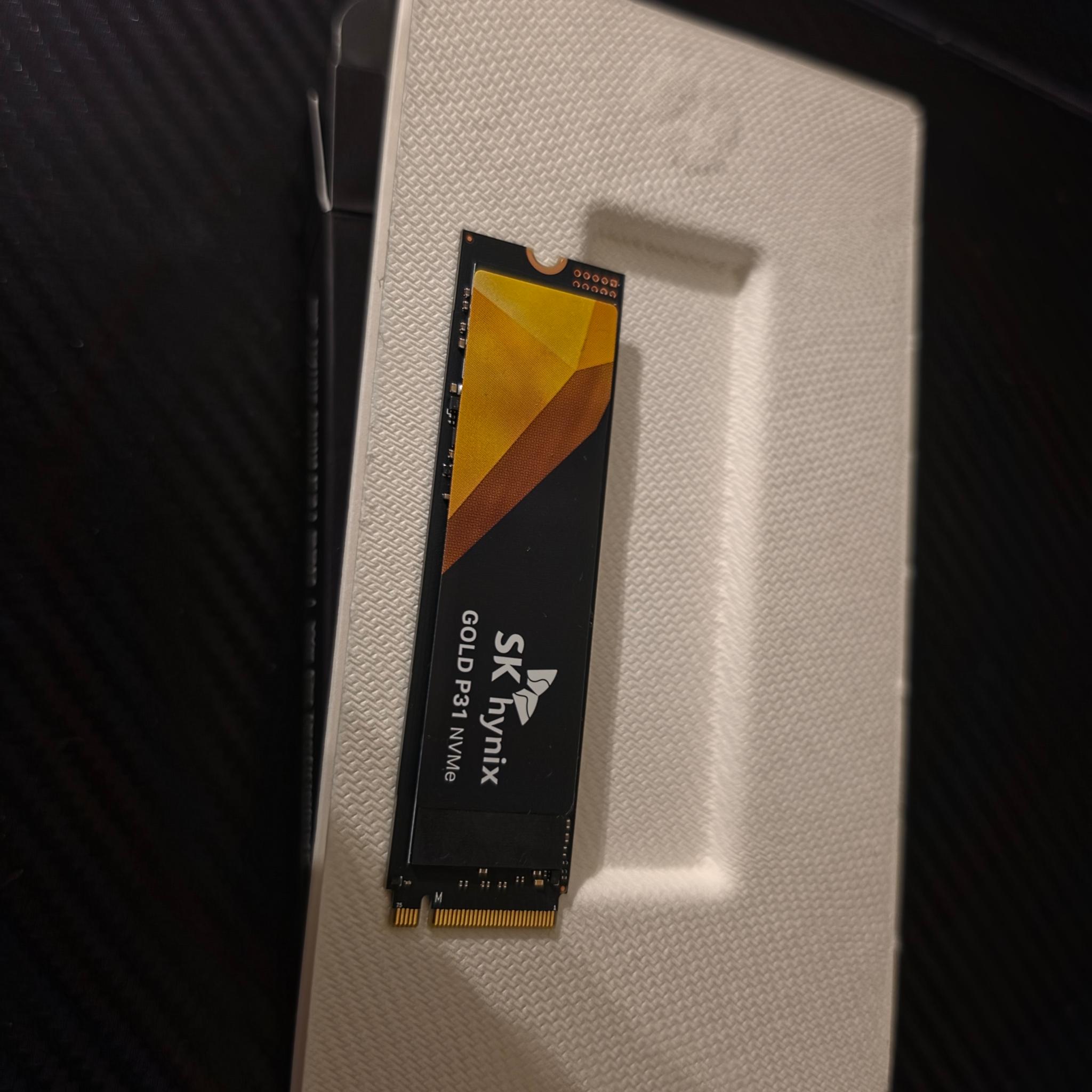 SK hynix Gold P31 2TB NVMe M.2 SSD PCIe Gen3 Internal Solid State Drive