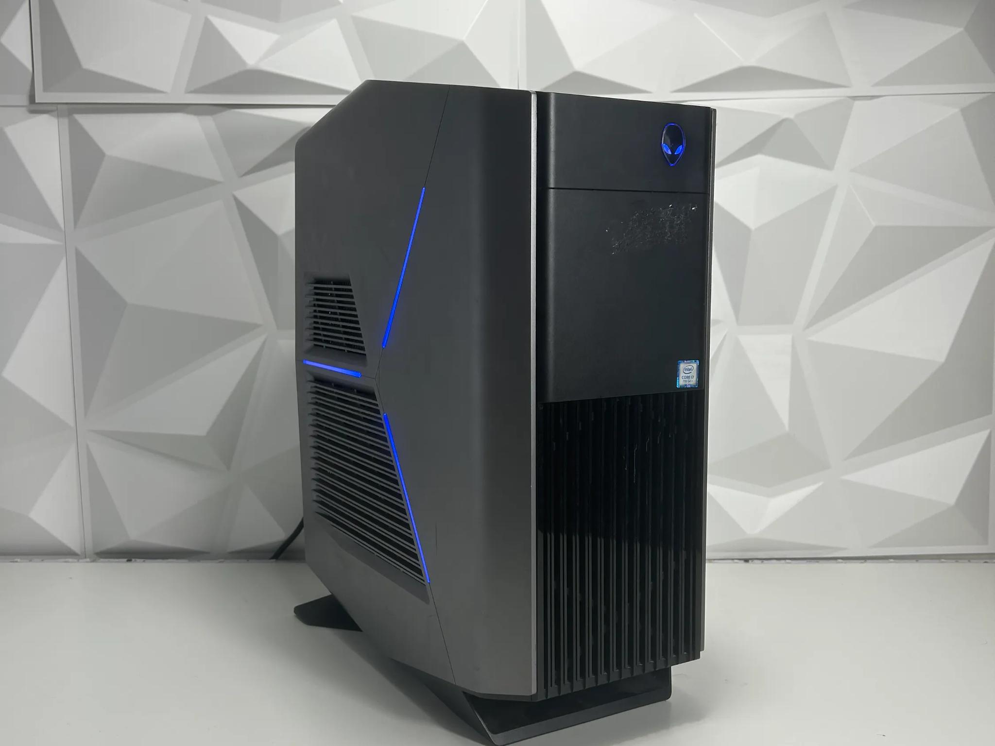 👽ALIENWARE👽 Gaming PC GTX 1070 / Intel Core i7 8700 / 16GB DDR4 / 512GB SSD