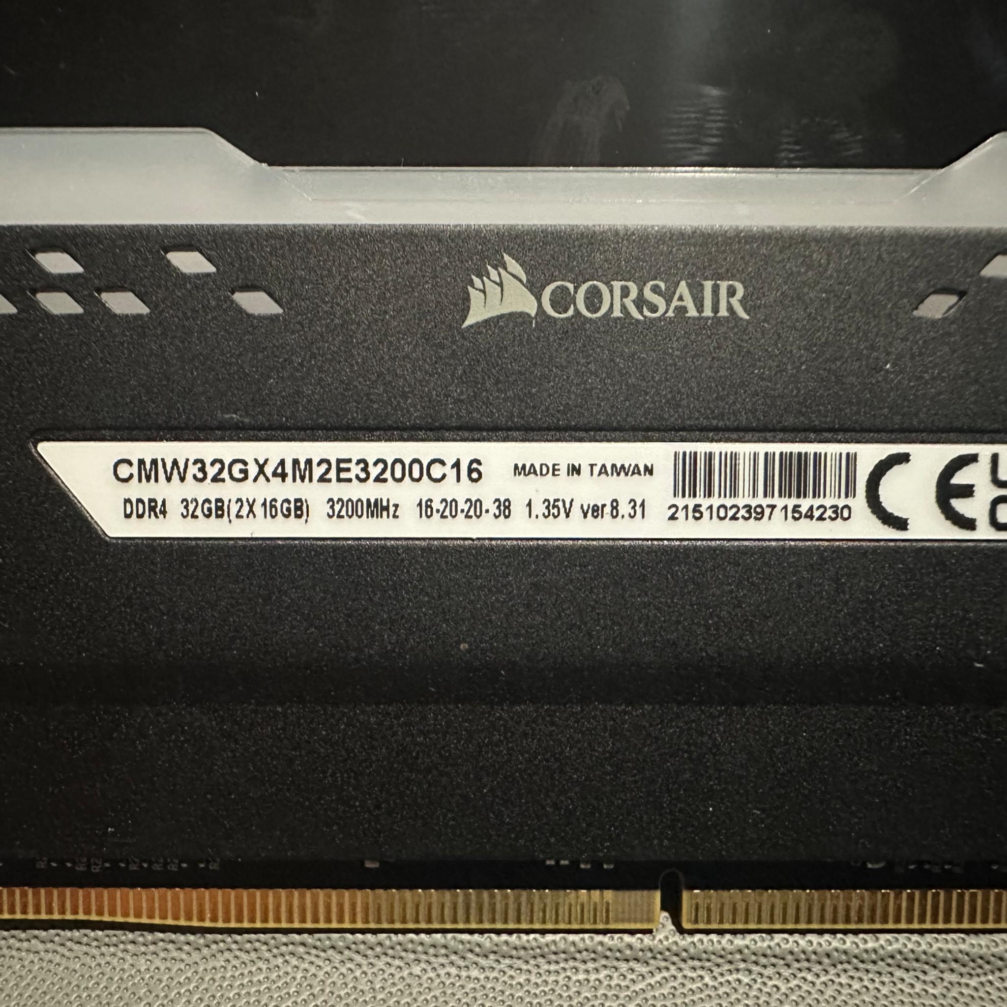 Corsair 2x16