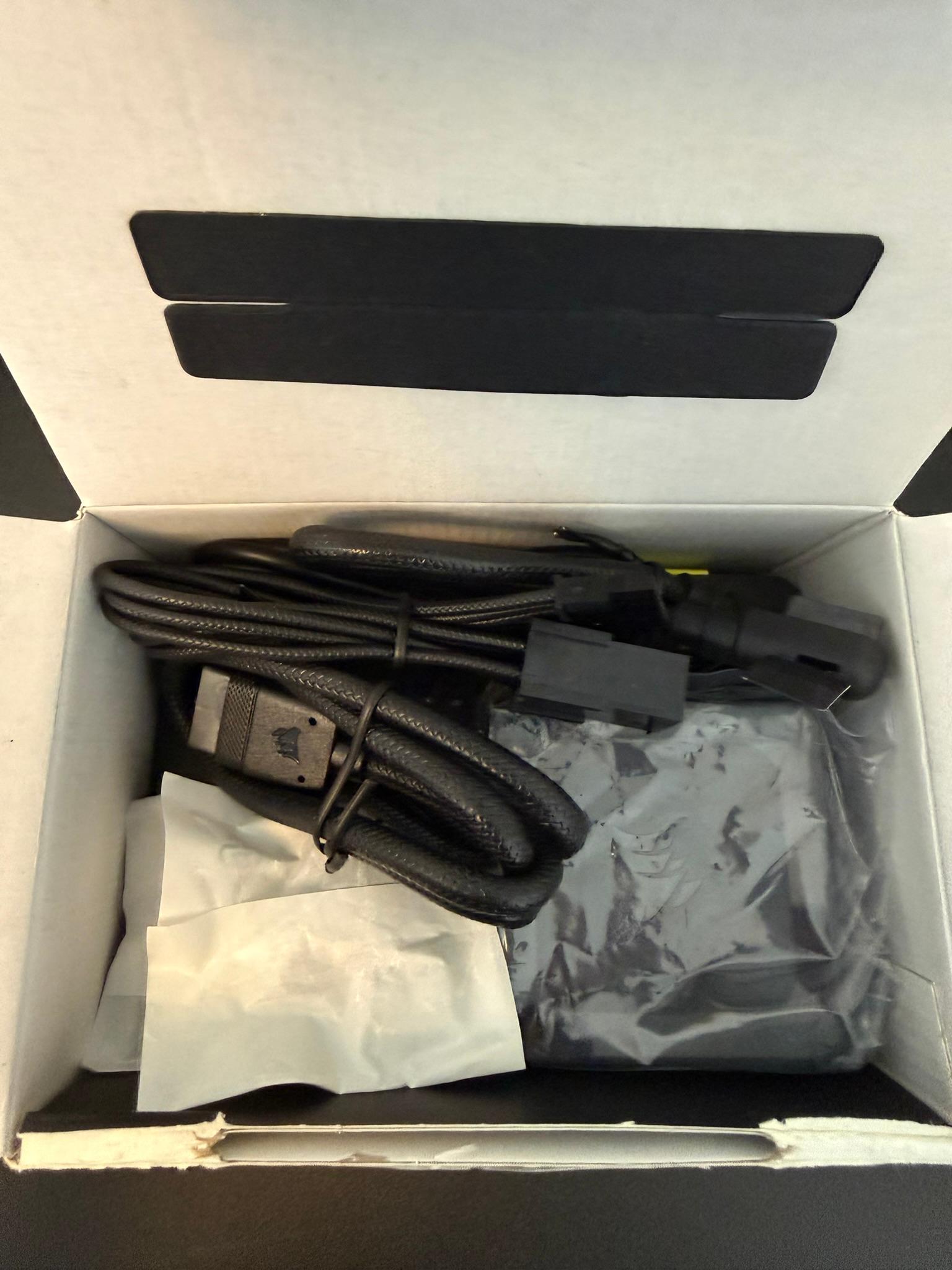 Corsair iCUE LINK LX120-R RGB 120mm Fans (3-Pack) | Excellent Condition | Box Included