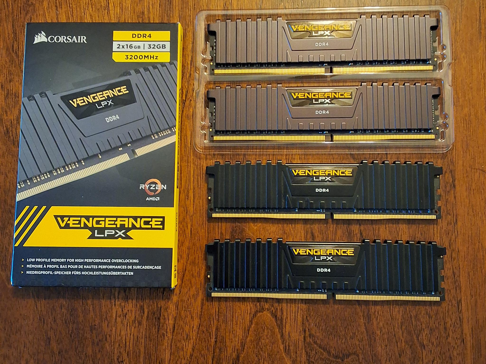 Corsair 64GB DDR4-3200 (4x16GB) CMK32GX4M2Z3200C16
