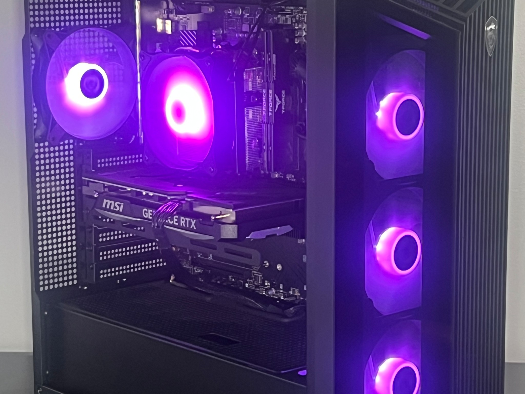 Shield • 4070 Super • Ryzen 7 7700 • 1TB Storage
