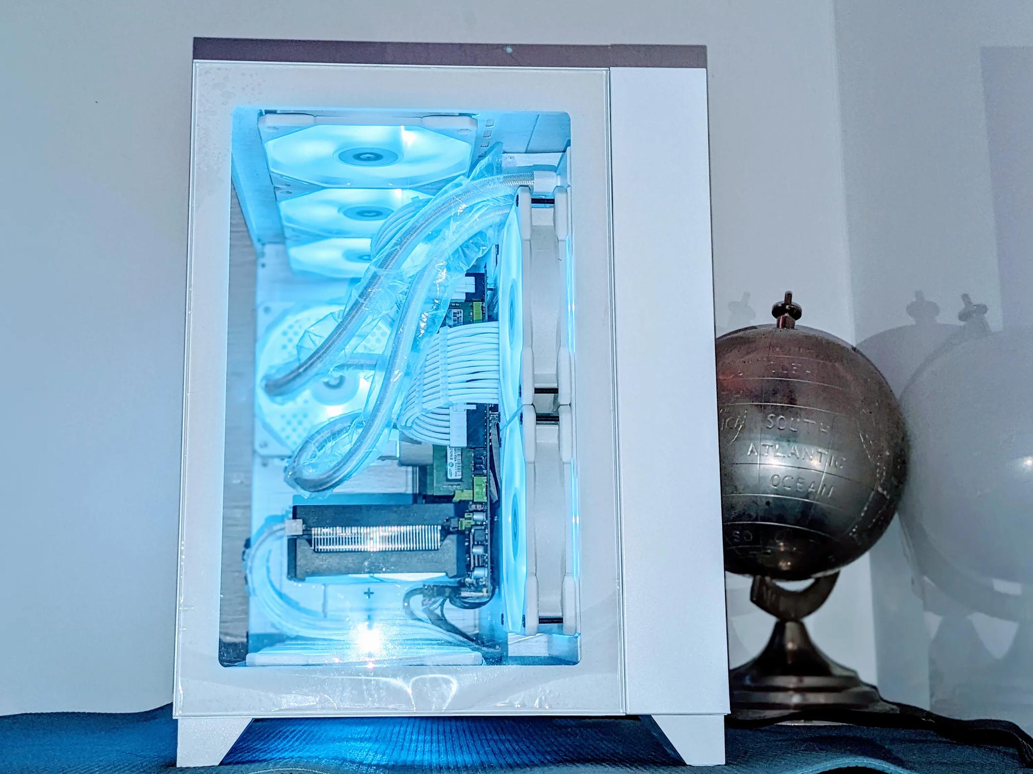 🧊👑 RX6600⚙️(Intel)12-core/24-threads ⚙️ 32GB DDR4 RAM ⚙️ 1TB NVMe SSD ⚙️ Windows 11 Pro(Activated)