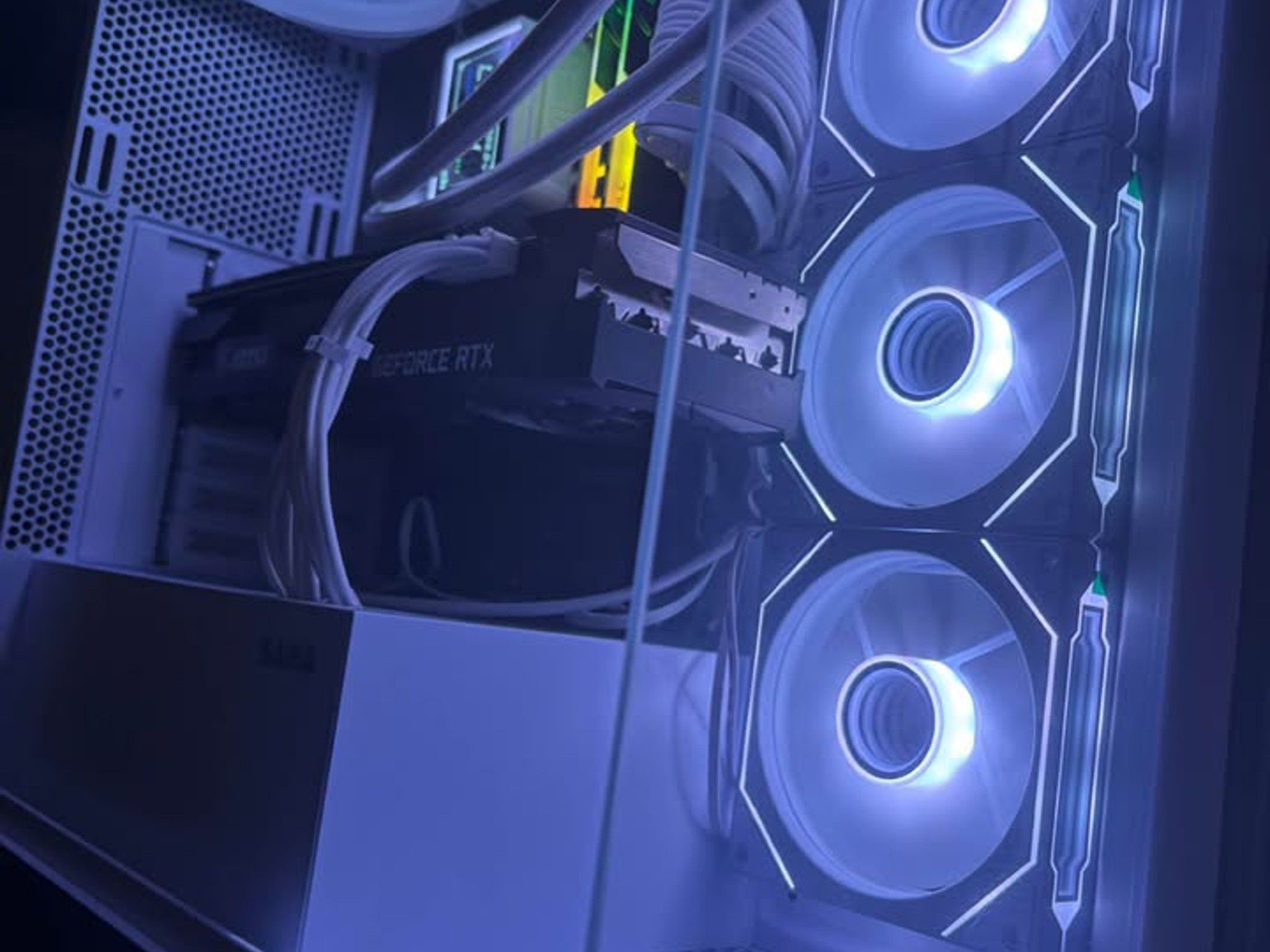 GeForce RTX 3080 Custom Gaming PC - Core i7-12700K, 32GB RAM, 1TB NVMe SSD
