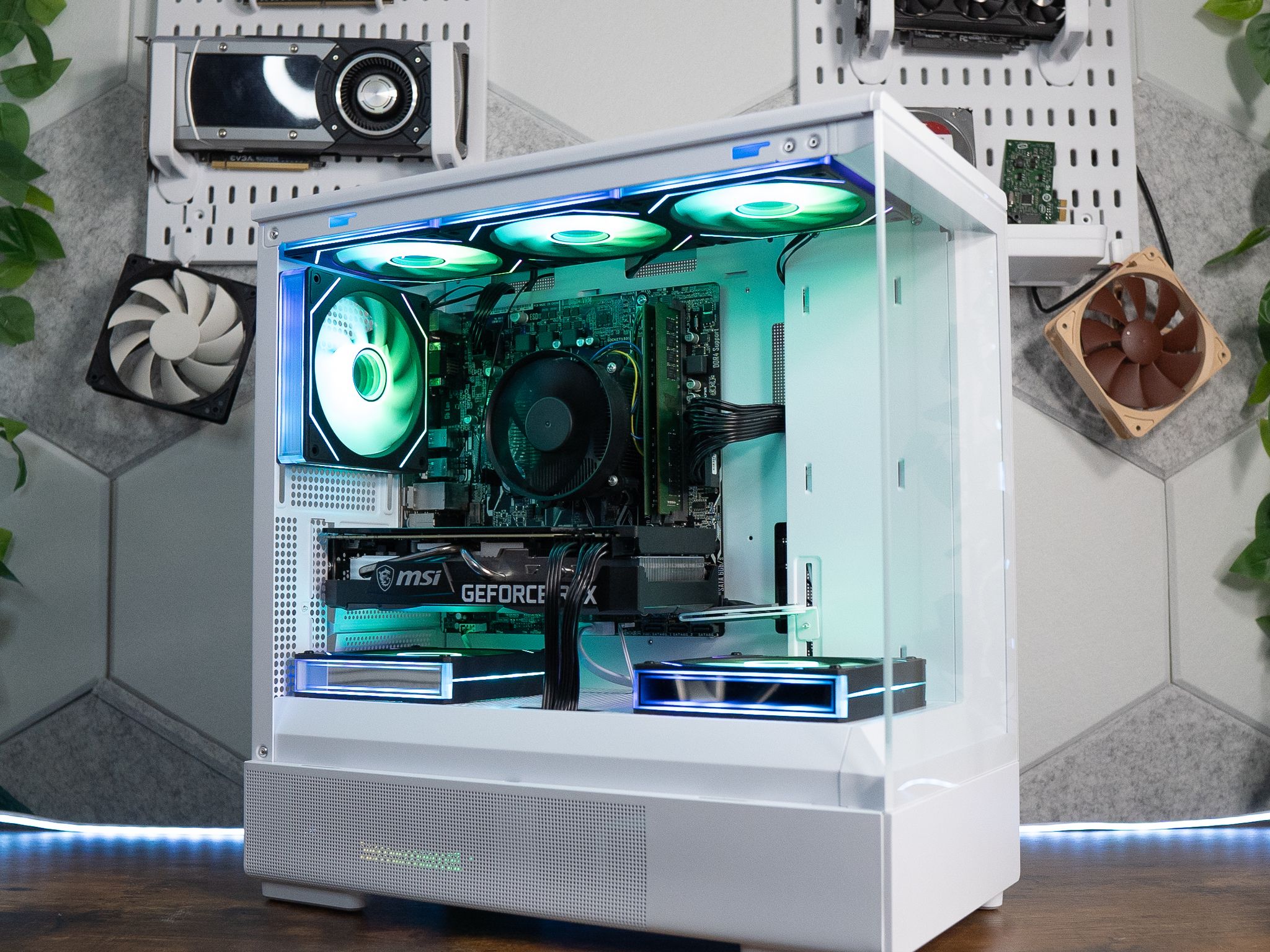 ❄️🌨 | MSI GeForce RTX 3070 8GB | RYZEN 7 5700G | 32GB DDR4 RAM | 1TB NVME + 2TB HD | Arctic Borealis