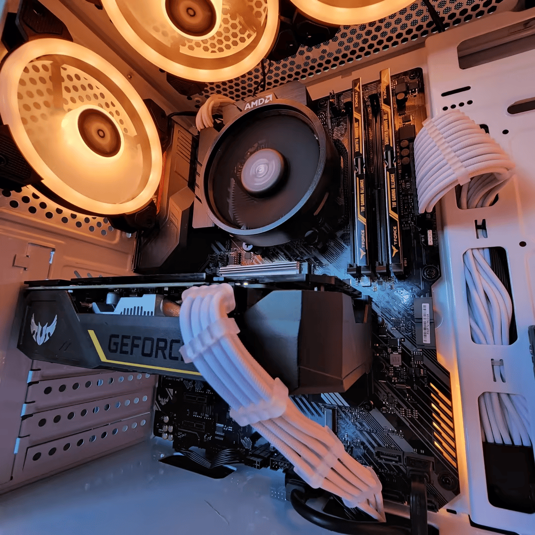 AMD Ryzen 5 3500 // ASUS TUF 1650 // TUF Gaming 16GB 3600MHz