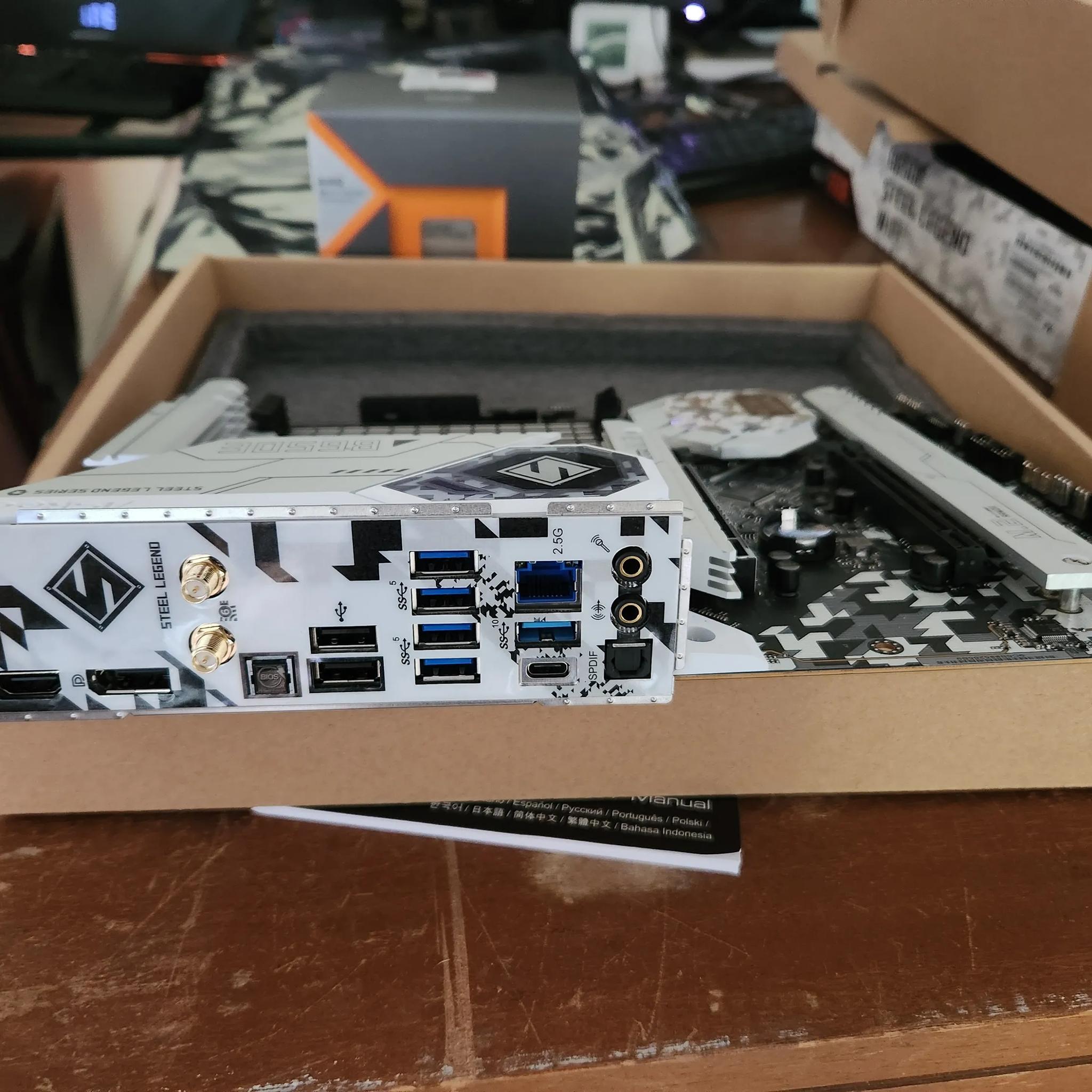 7800x3D + Asrock B650E Steel Legend Wifi