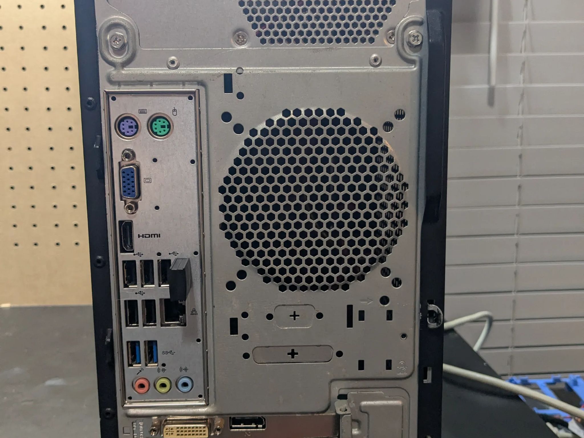 60 FPS Fortnite | 180 Day Warranty | Xeon E3 (i5-2400), 16GB RAM, 256 GBSSD, 2GB Nvidia, Win10, WiFi