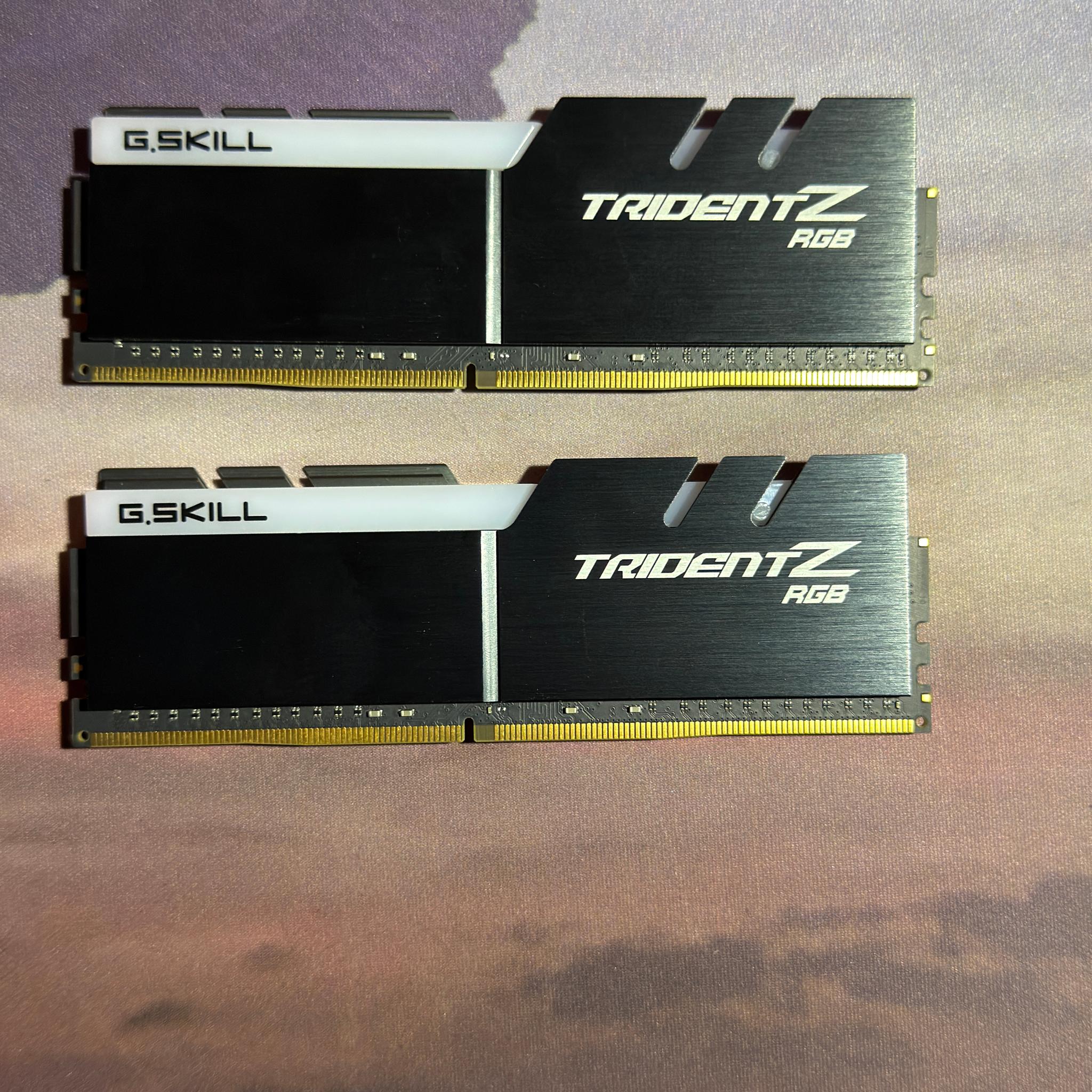 G.SKILL Trident Z RGB 64GB (2x32GB) DDR4 3600MHz CL18 RAM Kit - Excellent Condition, RGB Lighting