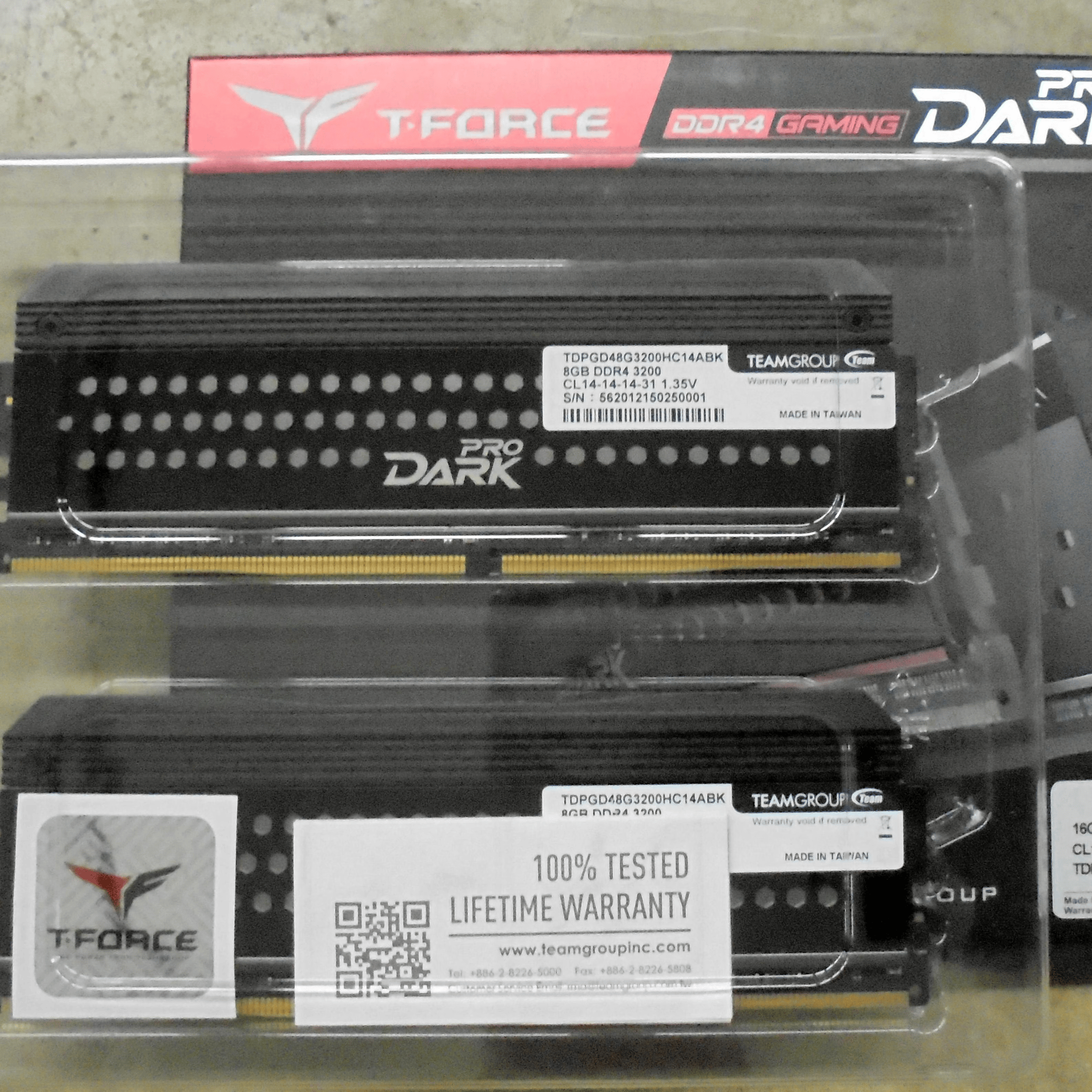 Team Group T-Force Dark Pro Gaming 16GB (2x8GB) DDR4 3200 CL14