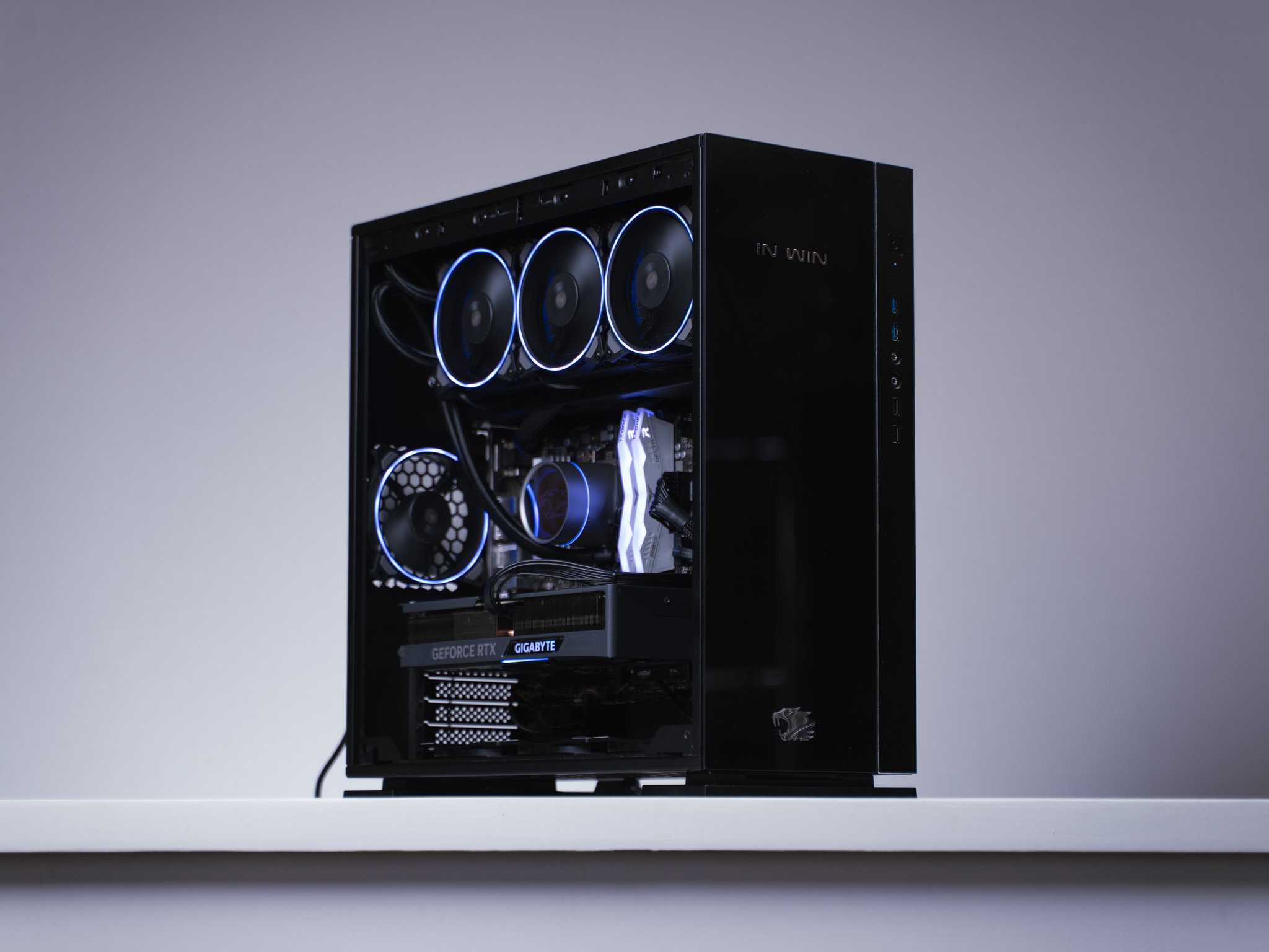 RTX 4070 Ti Ryzen 7 7700X 2TB 32GB Windows 11 Pro Gaming Workstation PC