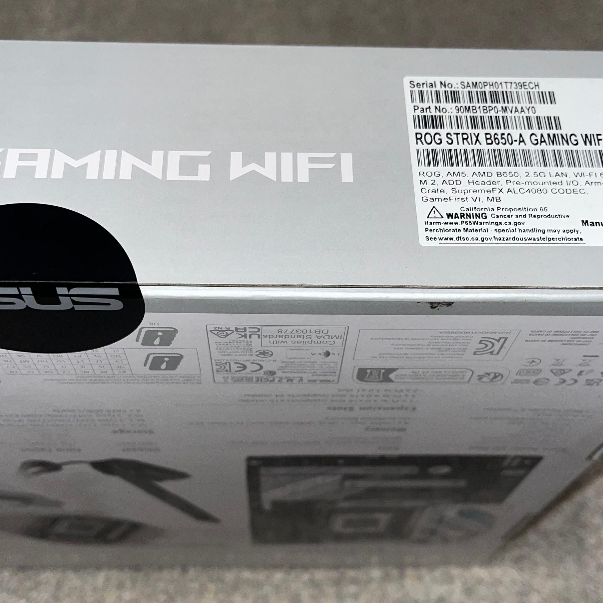 ASUS ROG STRIX B650-A GAMING WIFI (Socket AM5) AMD B650 ATX DDR5 Wi-Fi 6E AURA