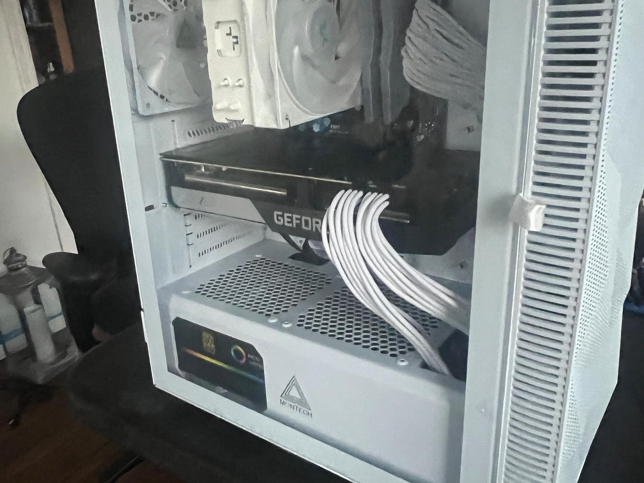 BLACK FRIDAY! RTX 3070| AMD 5600X| 32GB DDR RAM| 1TB