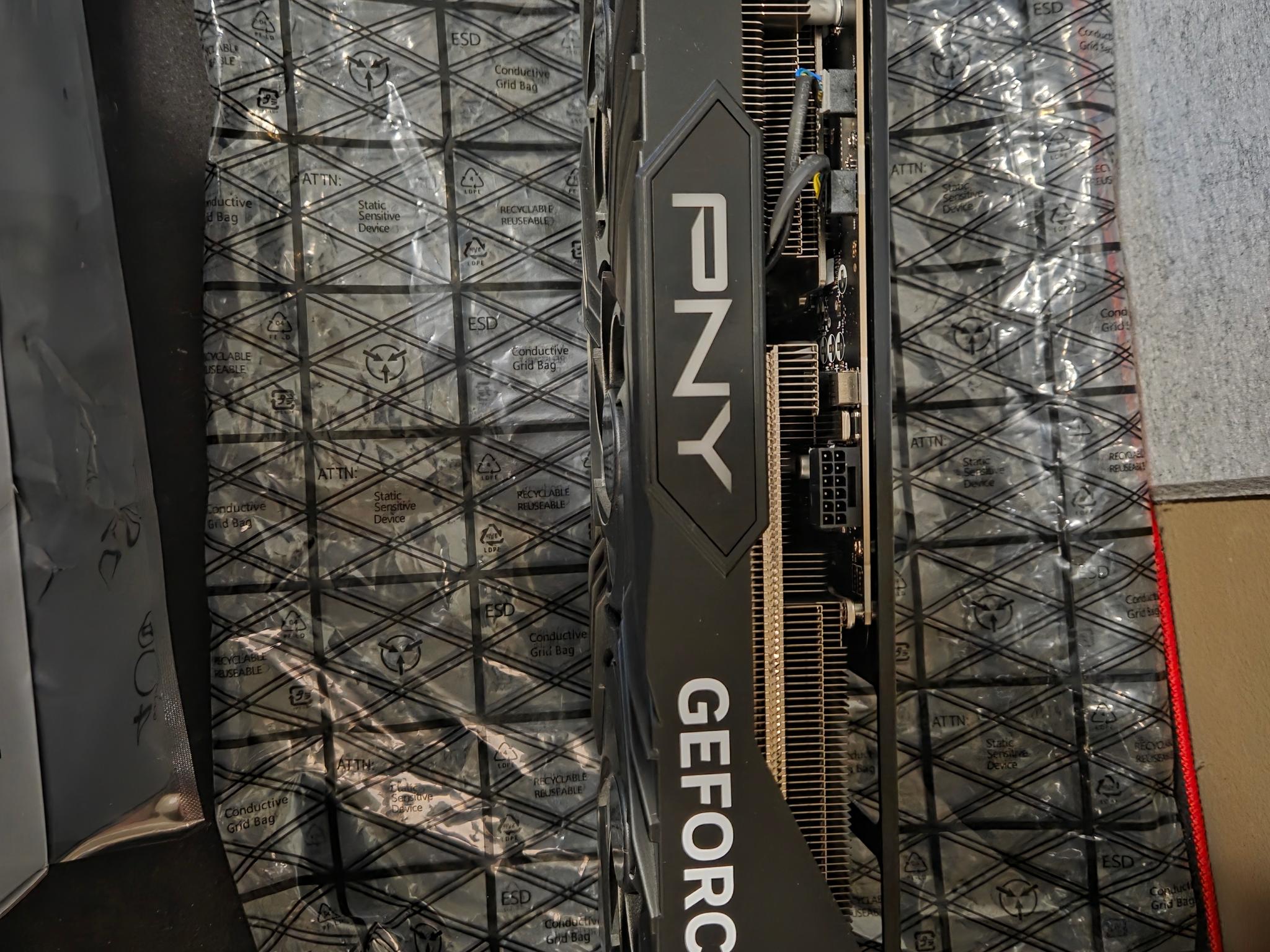 RTX 4080 Super - PNY VERTO OC