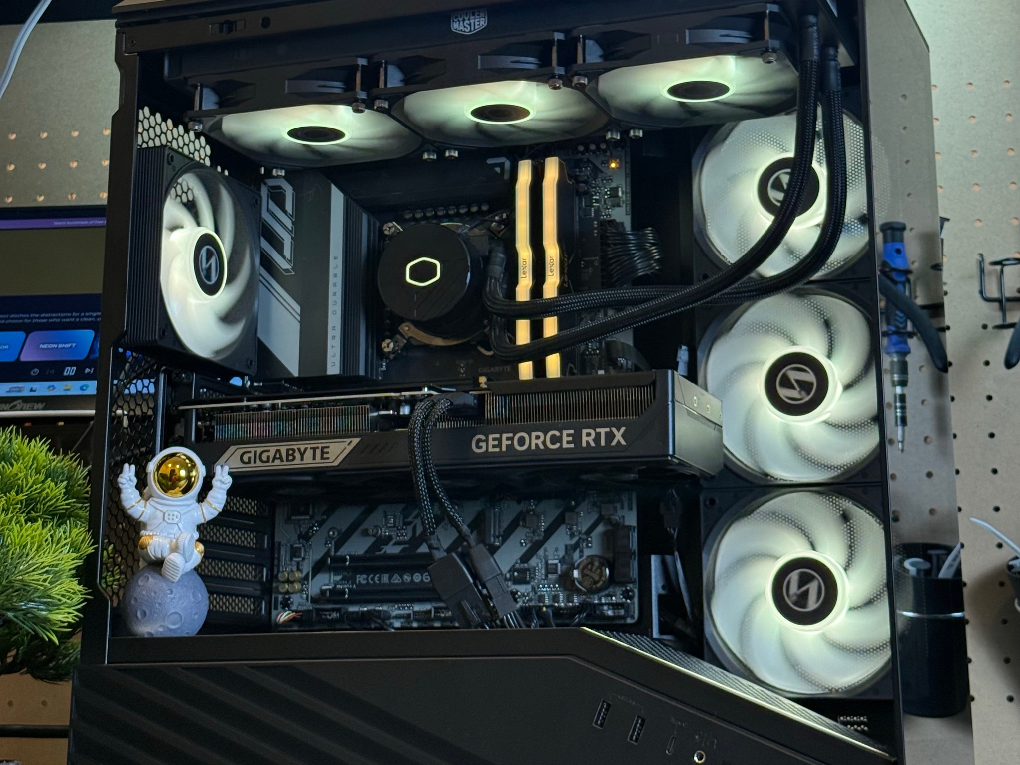 4K Gaming PC | RTX 5070 Ti | Intel Ultra 7 265KF | 32GB DDR5 RAM | 2TB | Windows 11
